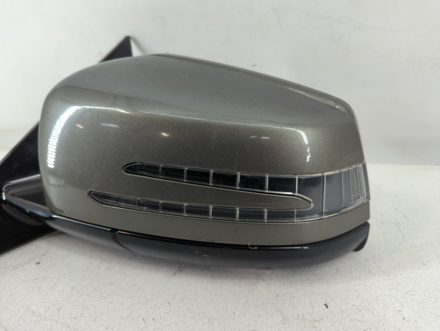 2011-2013 Mercedes-Benz E550 Driver Side View Mirror - Left Door Mirror OEM Used - Oemusedautoparts1.com