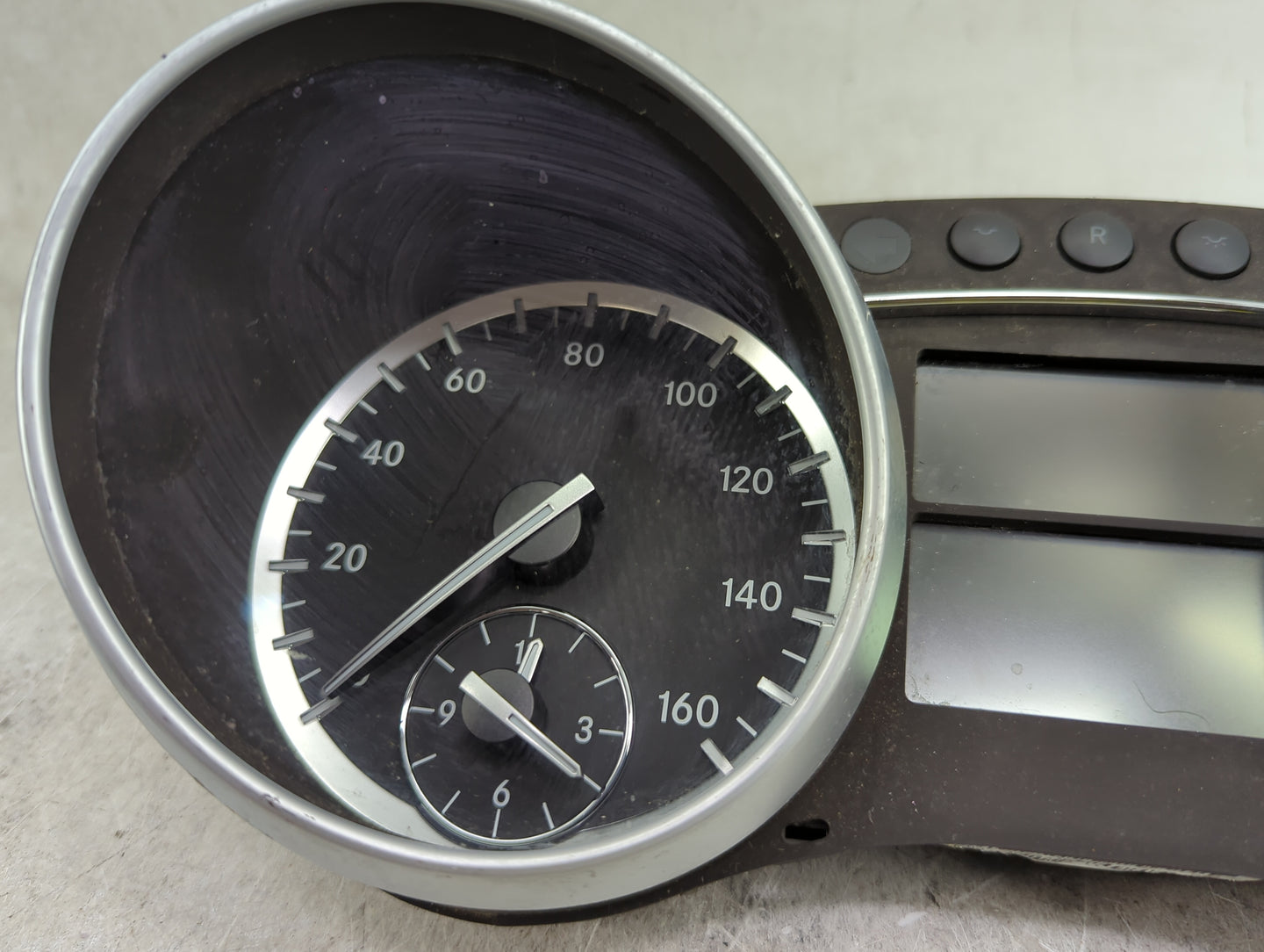 2011 Mercedes-Benz Gl450 Instrument Cluster Speedometer Gauges P/N:A1649008400 A2CS3361687 Miles:108K Fits Fits 2010 2012 OE