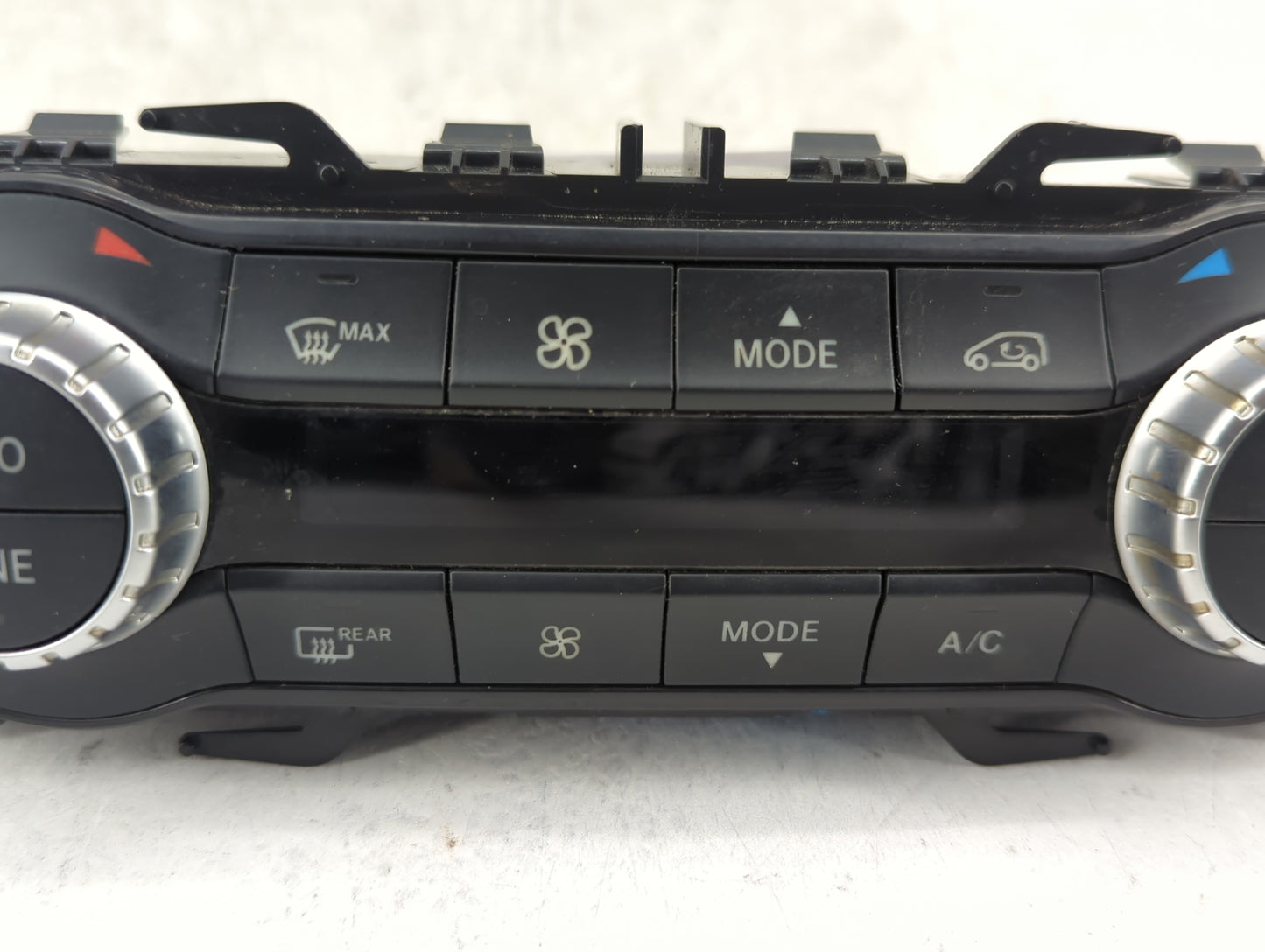2011 Mercedes-Benz Gla250 Climate Control Module Temperature AC/Heater Replacement P/N:A2469002508 A2469010905, SW132100 Fit