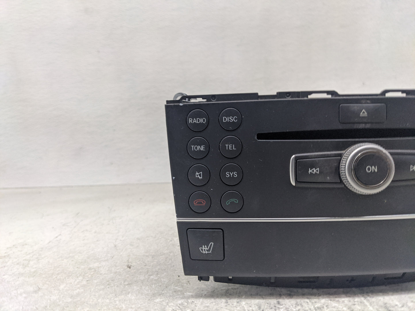2011 Mercedes-Benz Glk250 Radio AM FM Cd Player Receiver Replacement P/N:A 204 902 24 01 A 204 901 60 01 Fits Fits 2012 OEM 