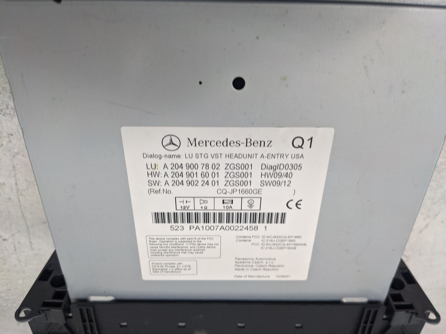 2011 Mercedes-Benz Glk250 Radio AM FM Cd Player Receiver Replacement P/N:A 204 902 24 01 A 204 901 60 01 Fits Fits 2012 OEM 
