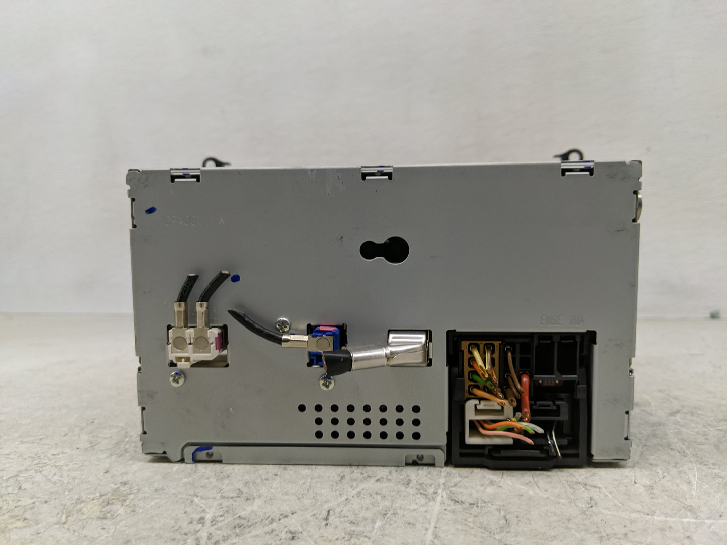 2011 Mercedes-Benz Glk250 Radio AM FM Cd Player Receiver Replacement Fits Fits 2012 OEM Used Auto Parts - Oemusedautoparts1.