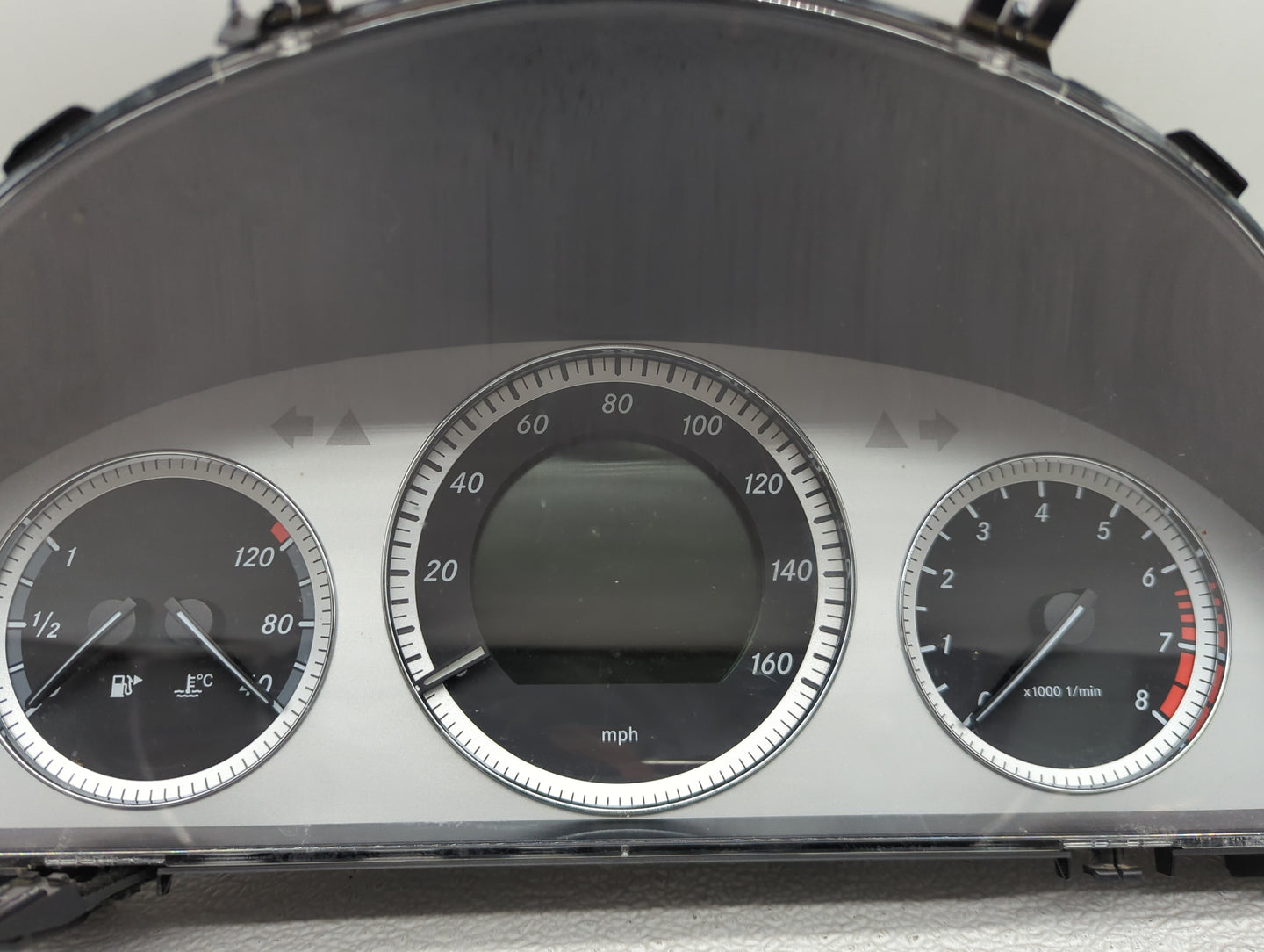 2011 Mercedes-Benz Glk350 Instrument Cluster Speedometer Gauges P/N:A2049001605 A2C53414725, A204 901 39 00, A204 902 27 02 