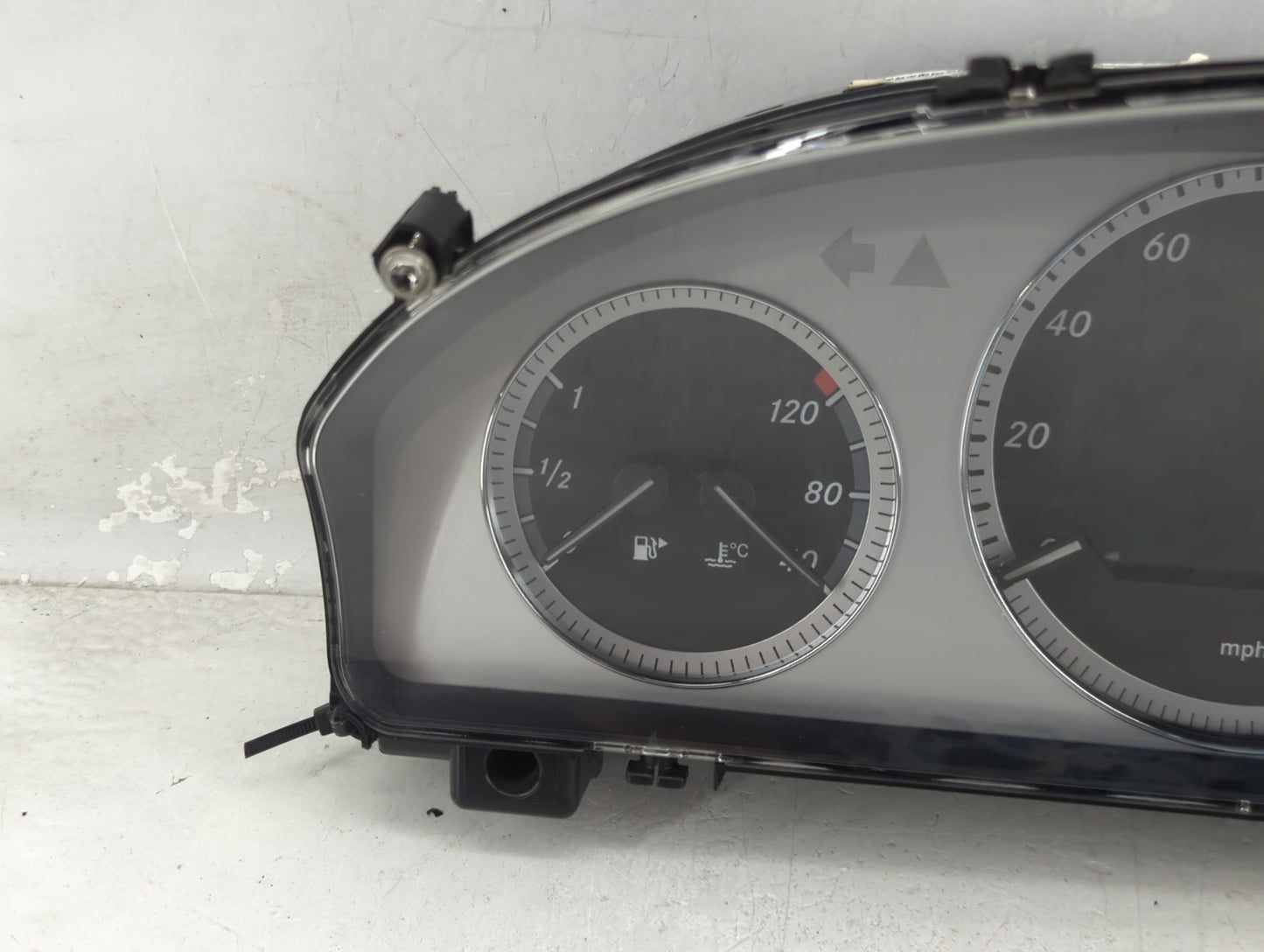 2011 Mercedes-Benz Glk350 Instrument Cluster Speedometer Gauges P/N:A2C53414725 A2049001605, A2049013900 Miles:44K Fits OEM 