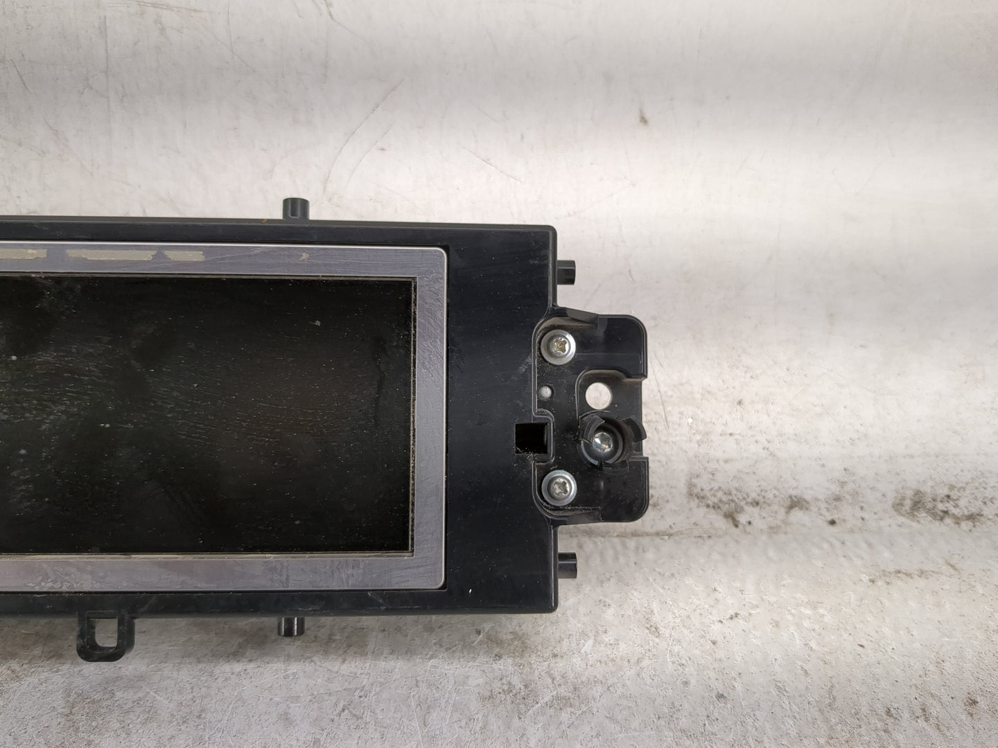 2010-2012 Mercedes-benz Glk350 Information Display Screen 1457658 - Oemusedautoparts1.com