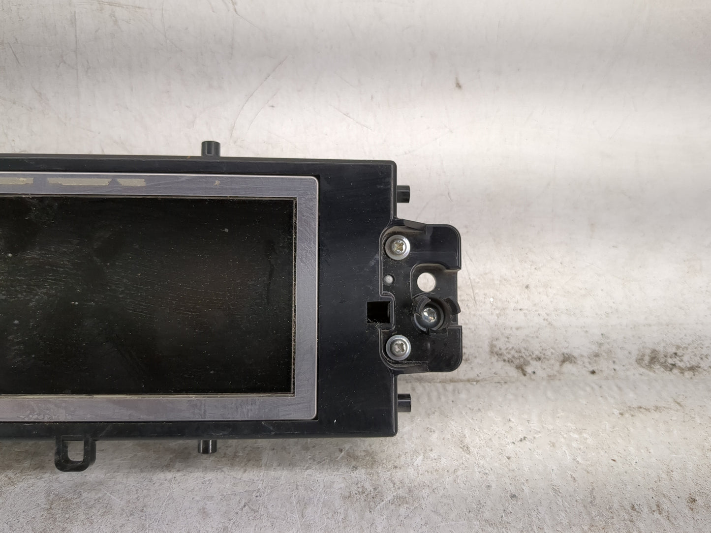 2010-2012 Mercedes-benz Glk350 Information Display Screen 1457658 - Oemusedautoparts1.com