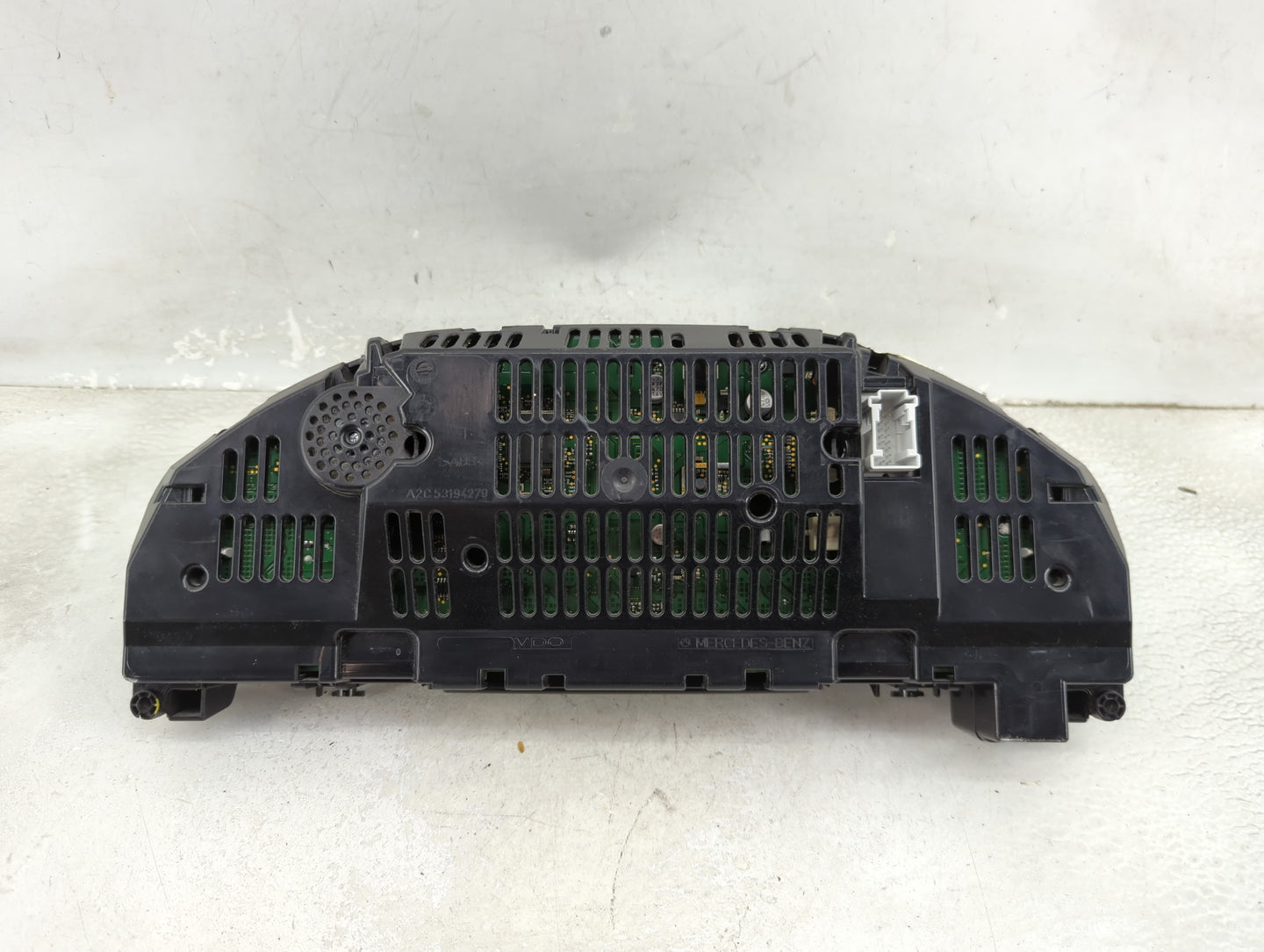 2011 Mercedes-Benz Glk350 Instrument Cluster Speedometer Gauges P/N:A2049001605 A2C53414725, A2049013900, A2049022702 Miles: