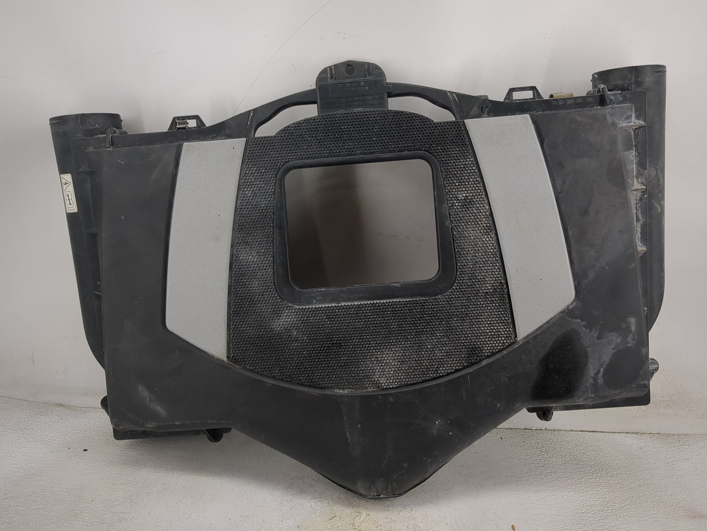 2011 Mercedes-benz Glk350 Engine Cover - Oemusedautoparts1.com