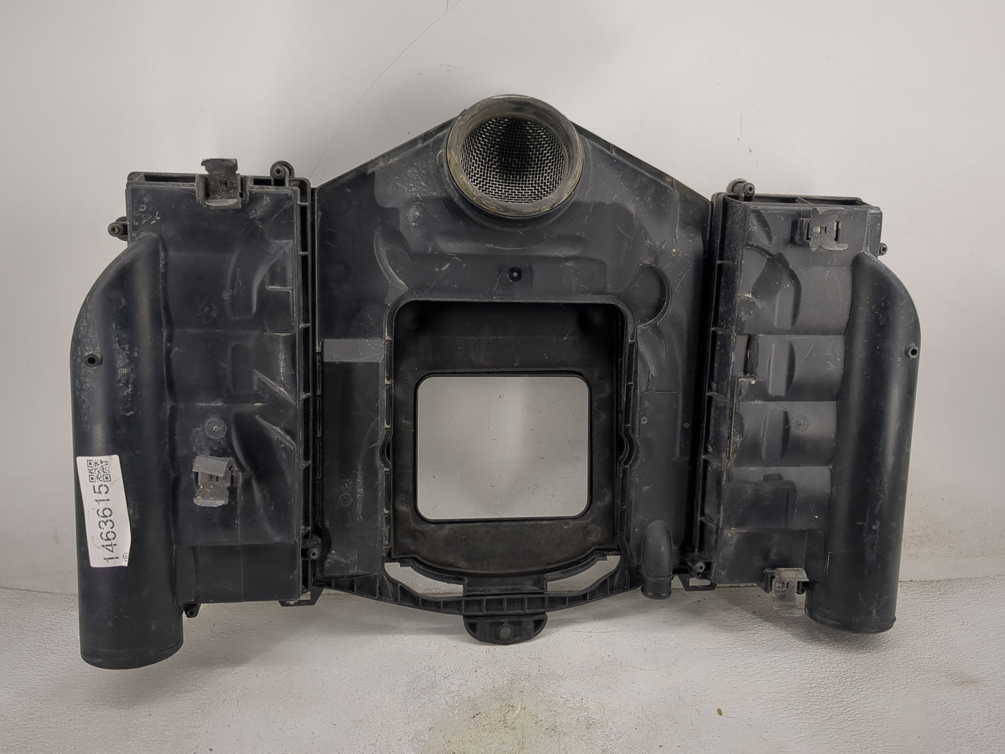 2011 Mercedes-benz Glk350 Engine Cover - Oemusedautoparts1.com