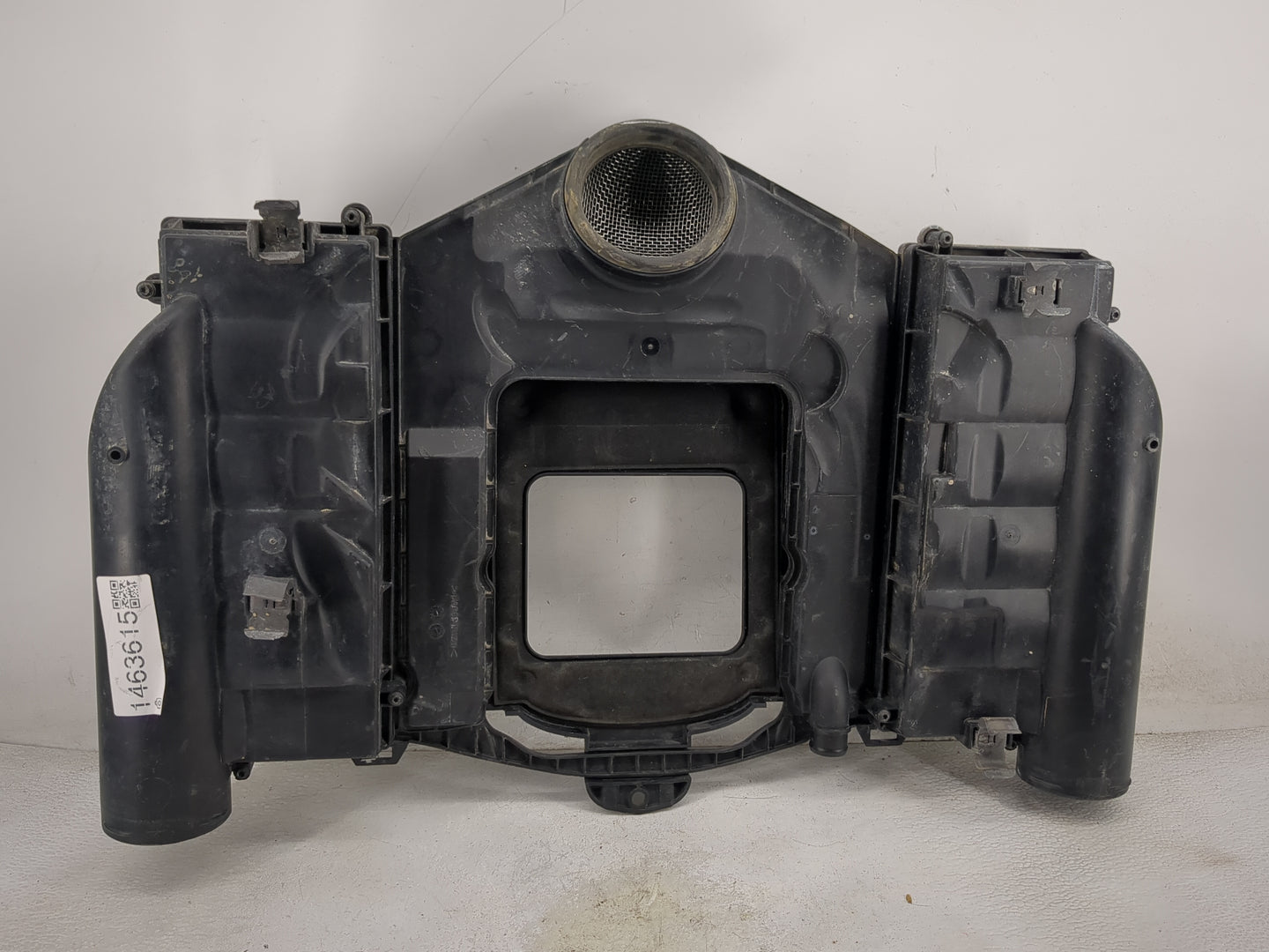 2011 Mercedes-benz Glk350 Engine Cover - Oemusedautoparts1.com
