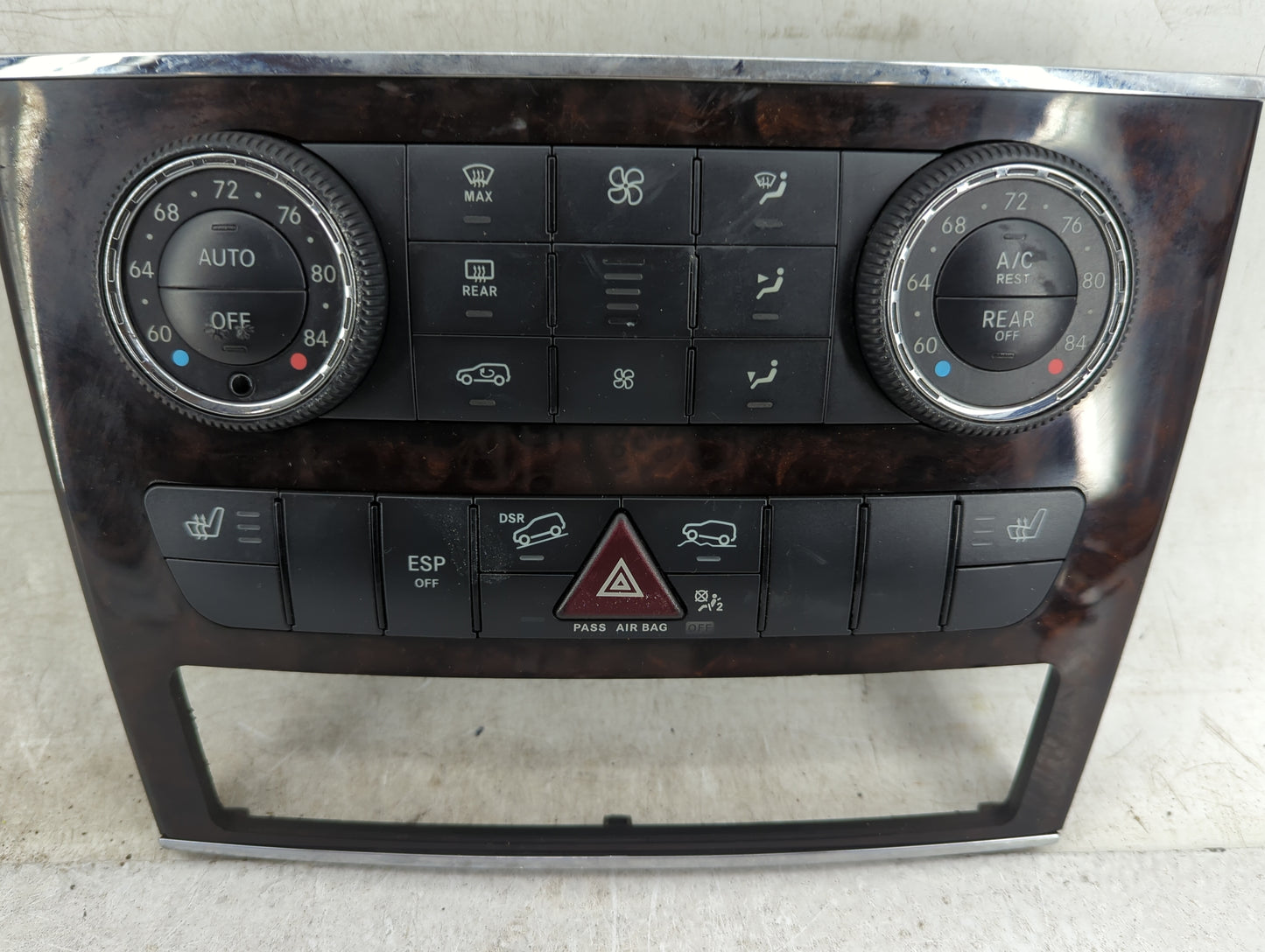 2011 Mercedes-Benz Ml Climate Control Module Temperature AC/Heater Replacement P/N:A2519063400 A2518206589 Fits OEM Used Aut