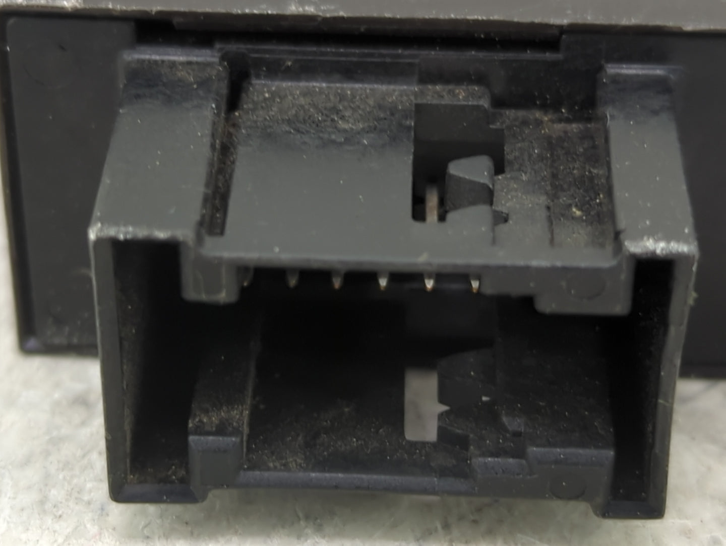 2011 Mercedes-benz R350 Tire Pressure Monitoring System Sensor Tpms - Oemusedautoparts1.com