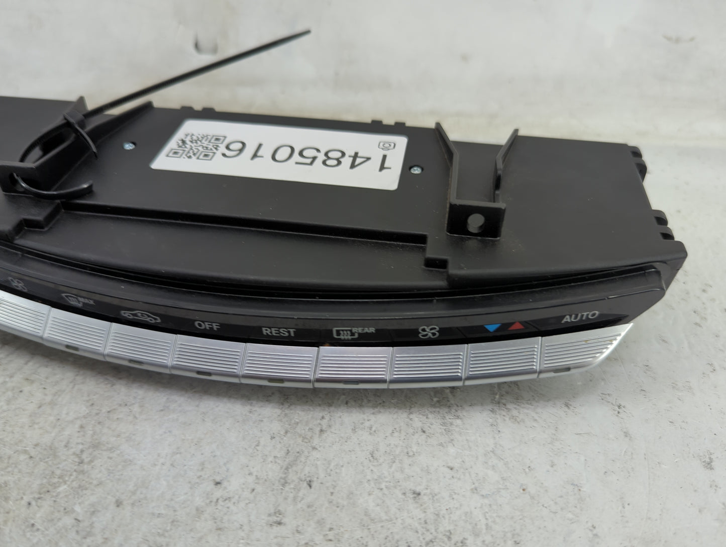 2011 Mercedes-Benz S-Class Climate Control Module Temperature AC/Heater Replacement P/N:A 221 905 52 00 A 221 905 28 00 Fits