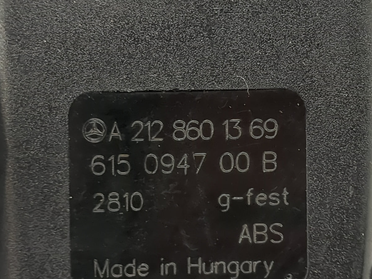 Mercedes E-class Passenger Front Seatbelt Buckle Black - Oemusedautoparts1.com