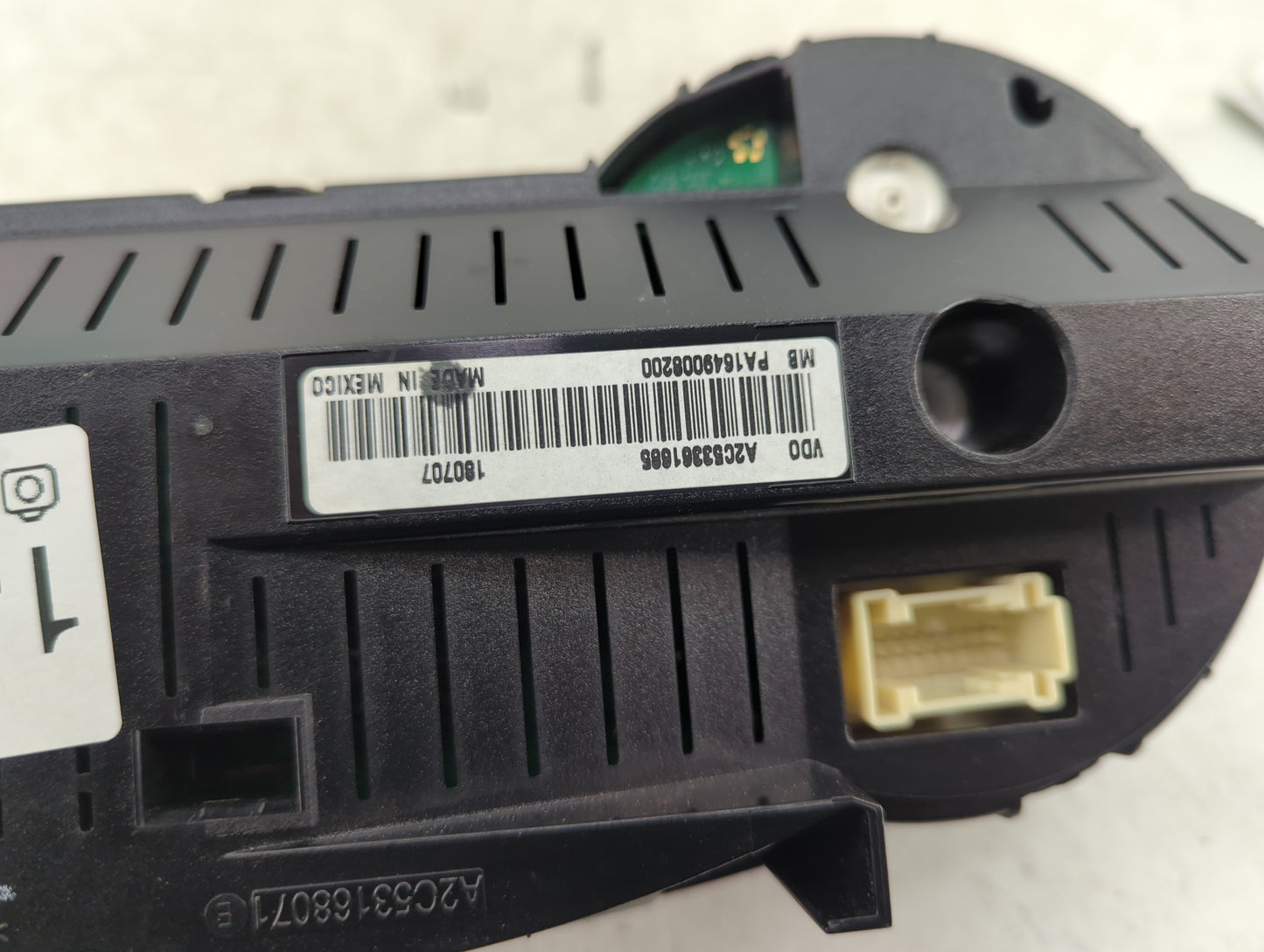 2011 Mercedes Gl450 Instrument Cluster Speedometer Gauges P/N:A2C53301885 PA1649008200, A2C53168071 Miles: Fits Fits 2010 20