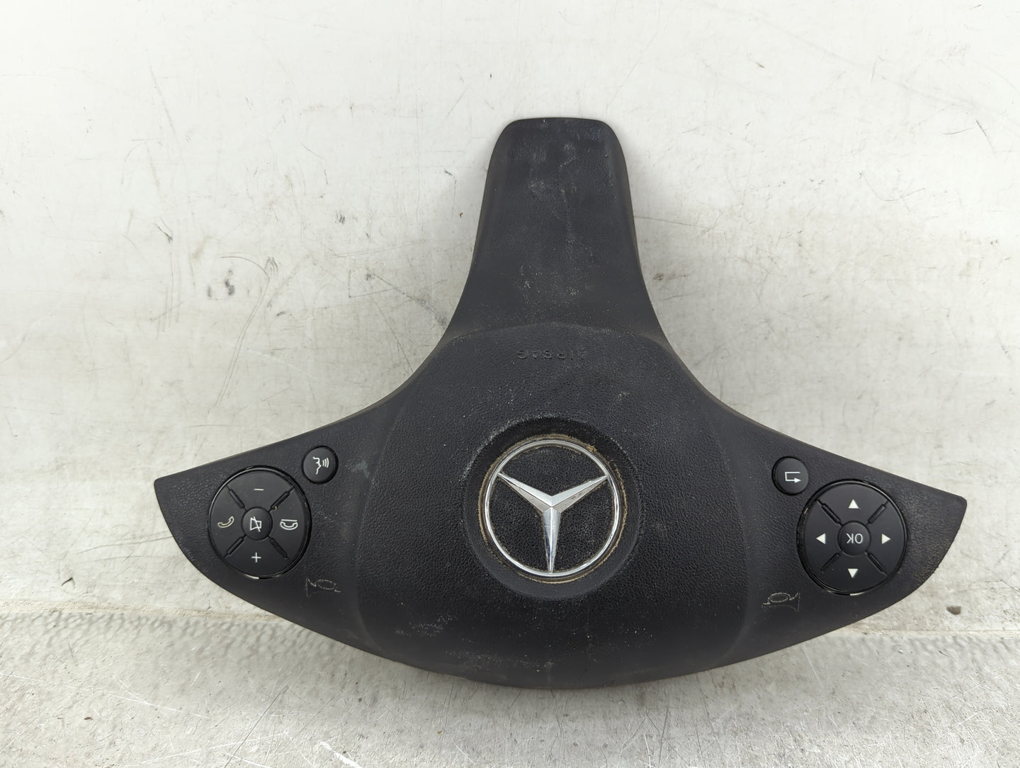 2011 Mercedes Glk350 Air Bag Driver Left Steering Wheel Mounted Black - Oemusedautoparts1.com