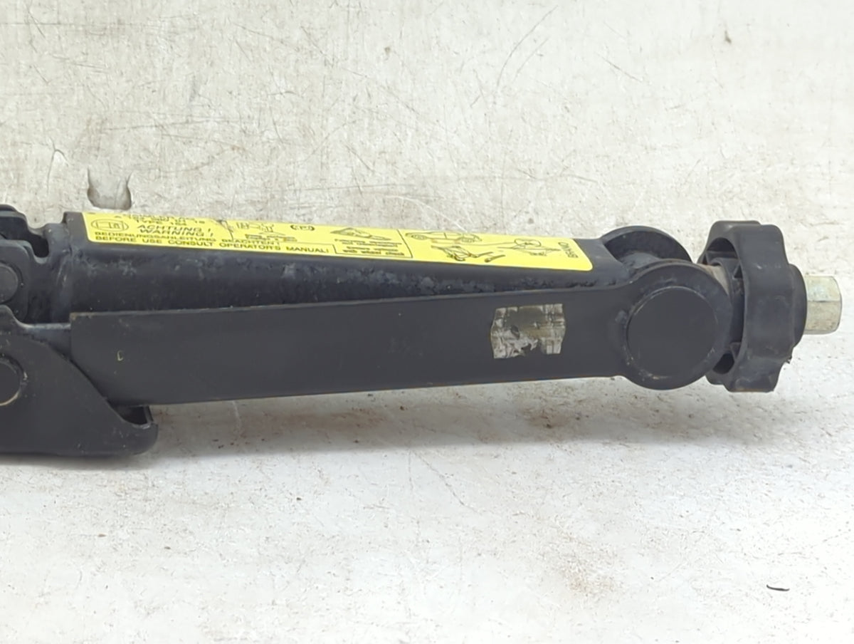 2011 Mercedes Glk350 Spare Scissor Car Jack - Oemusedautoparts1.com