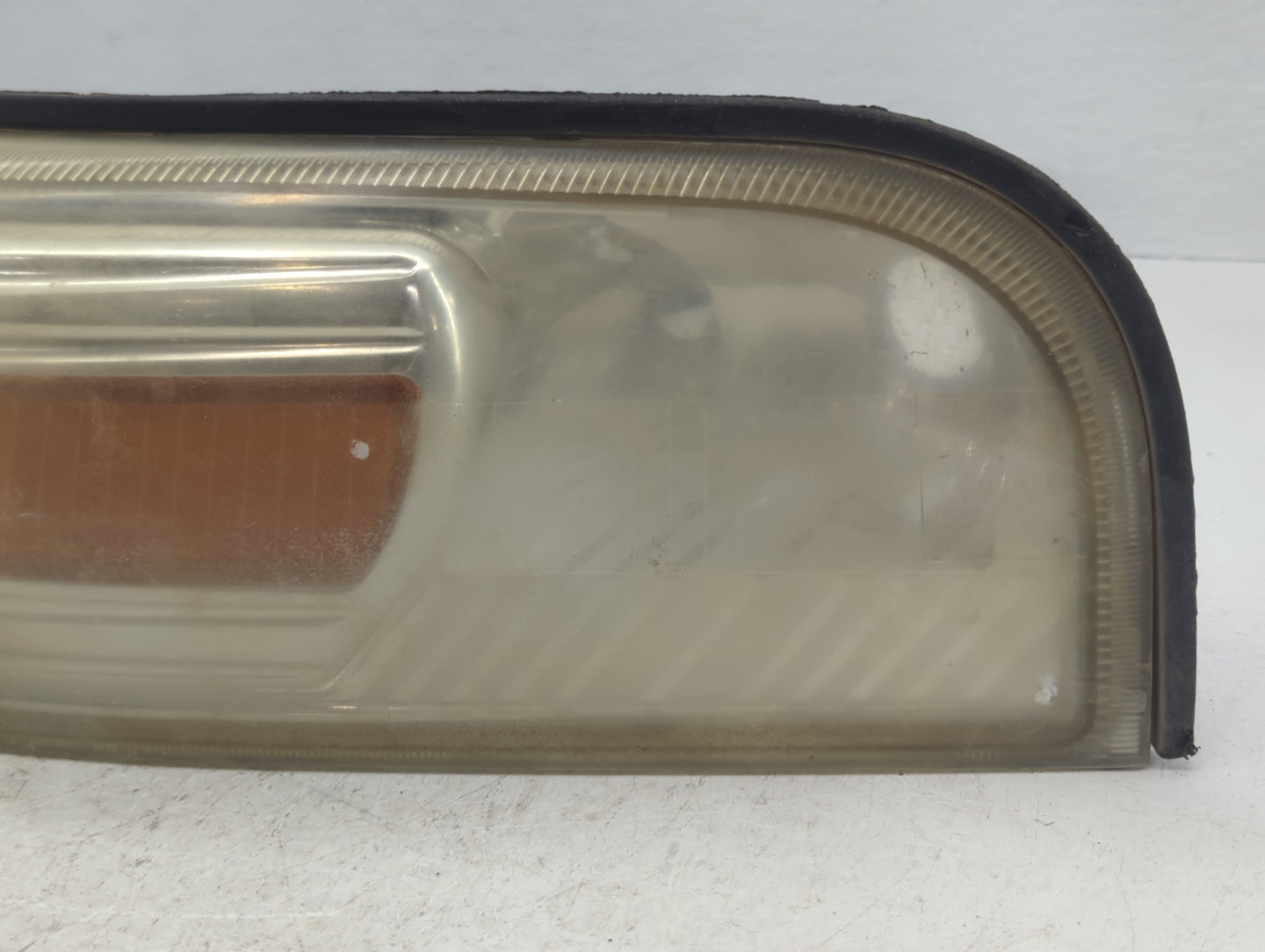 2006 Mercury Grand Marquis Passenger Right Oem Head Light Headlight Lamp - Oemusedautoparts1.com