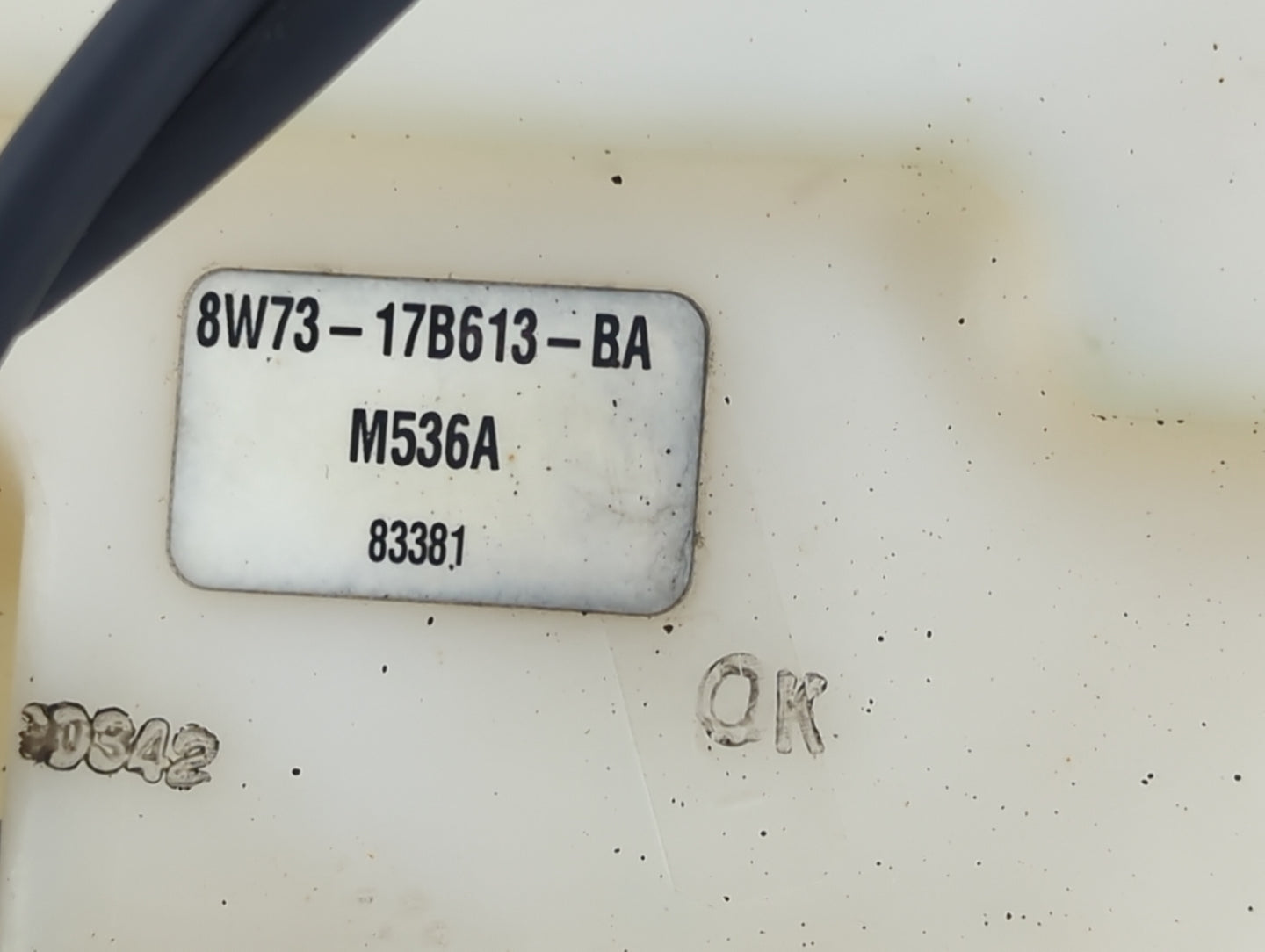 2003 Grand Marquis Radiator Coolant Overflow Expansion Tank Bottle - Oemusedautoparts1.com