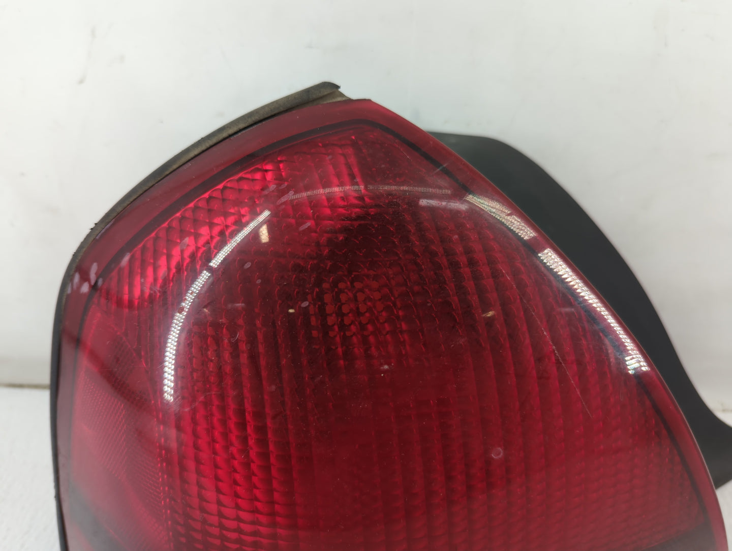 2003-2011 Mercury Grand Marquis Tail Light Assembly Driver Left OEM P/N:W3X13441-A Fits OEM Used Auto Parts - Oemusedautopar