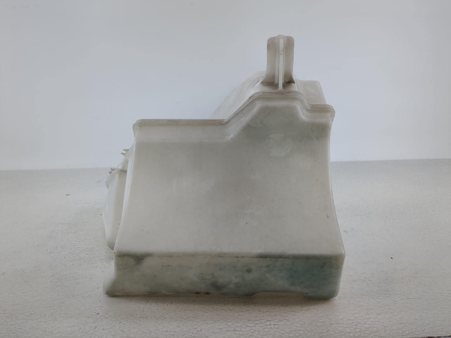 2008-2011 Mercury Mariner Windshield Washer Fluid Reservoir Bottle Oem - Oemusedautoparts1.com