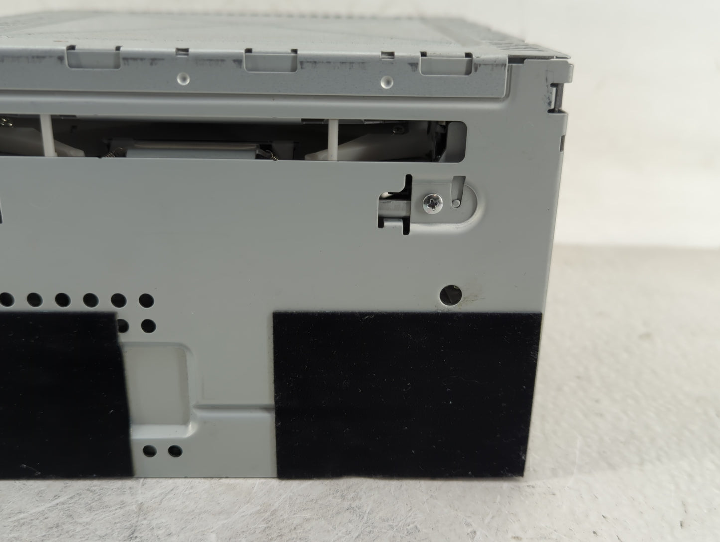 2011 Mercury Mariner Radio AM FM Cd Player Receiver Replacement P/N:BL8T-18D822-AA Fits Fits 2012 OEM Used Auto Parts - Oemu