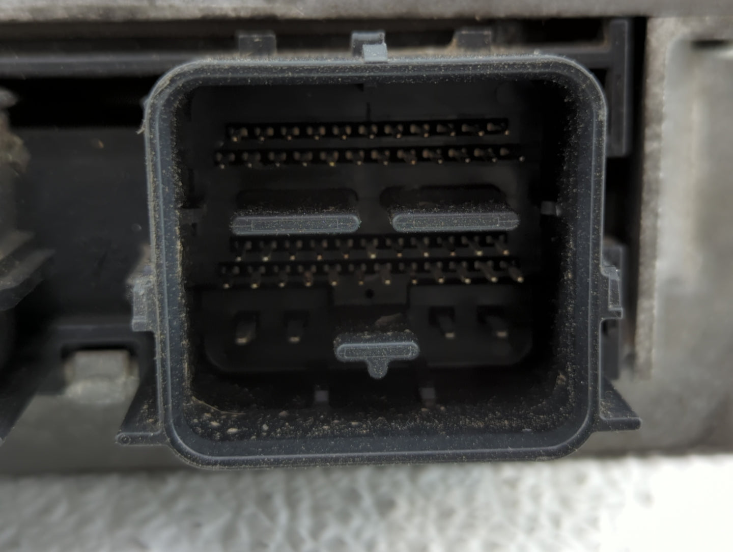 2011 Mercury Mariner PCM Engine Control Computer ECU ECM PCU OEM P/N:9L8A-12B684-KA AL8A-12A650-AME Fits OEM Used Auto Parts