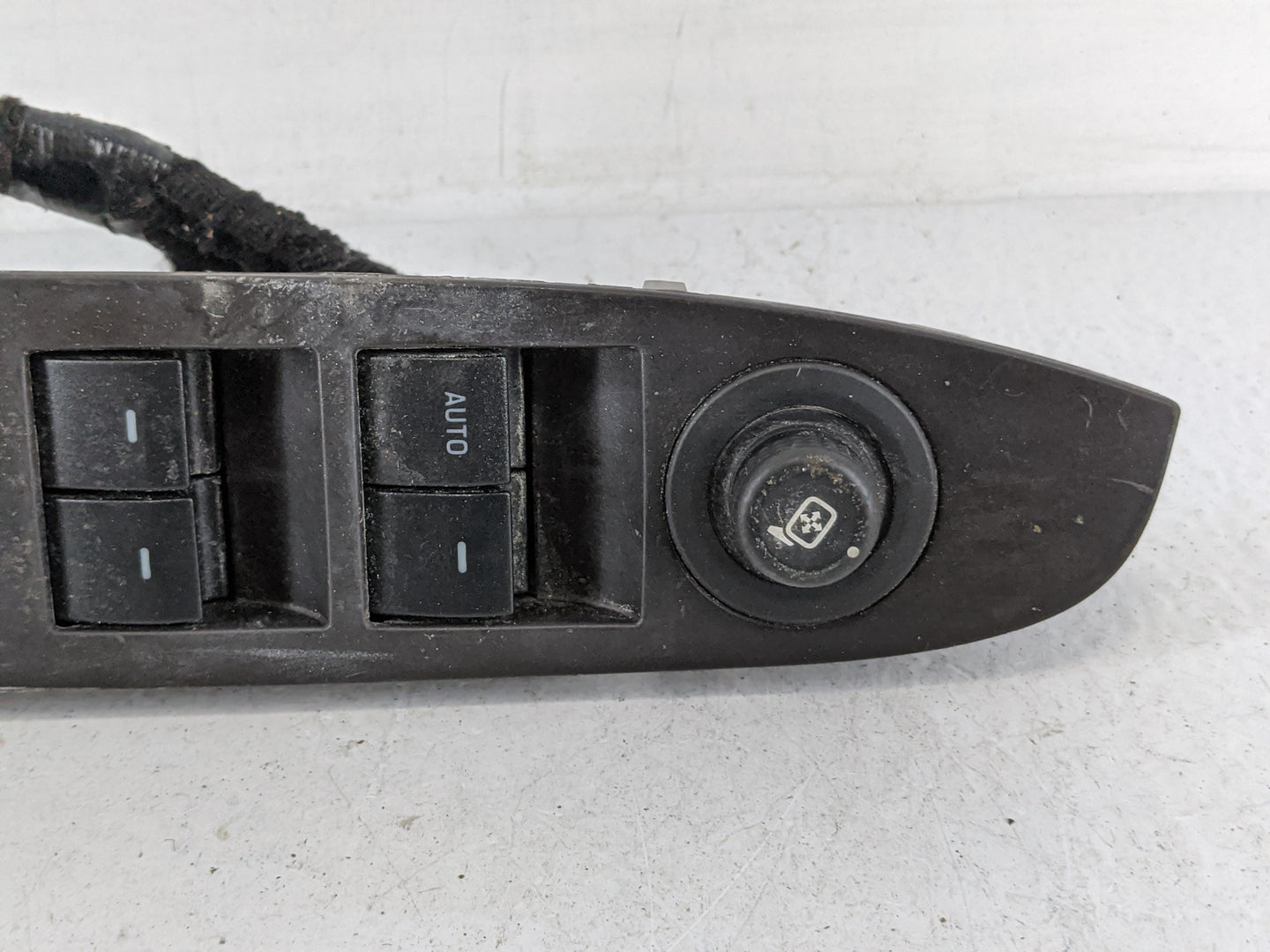 2010-2011 Mercury Milan Master Power Window Switch Replacement Driver Side Left P/N:9EST-14540-AAW Fits Fits 2010 2011 2012 