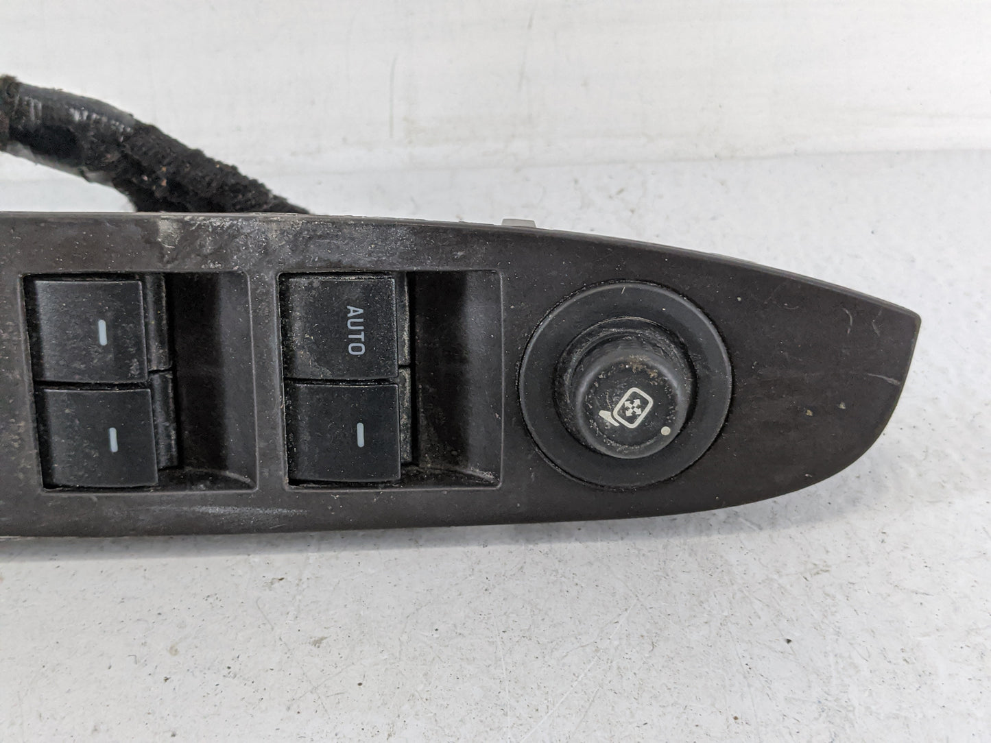 2010-2011 Mercury Milan Master Power Window Switch Replacement Driver Side Left P/N:9EST-14540-AAW Fits Fits 2010 2011 2012 