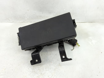 compare product 2010-2011 Mercury Milan Fusebox Fuse Box Panel Relay Module P/N:6E5T-14A003-AB Fits Fits 2010 2011 2012 OEM Used Auto Parts