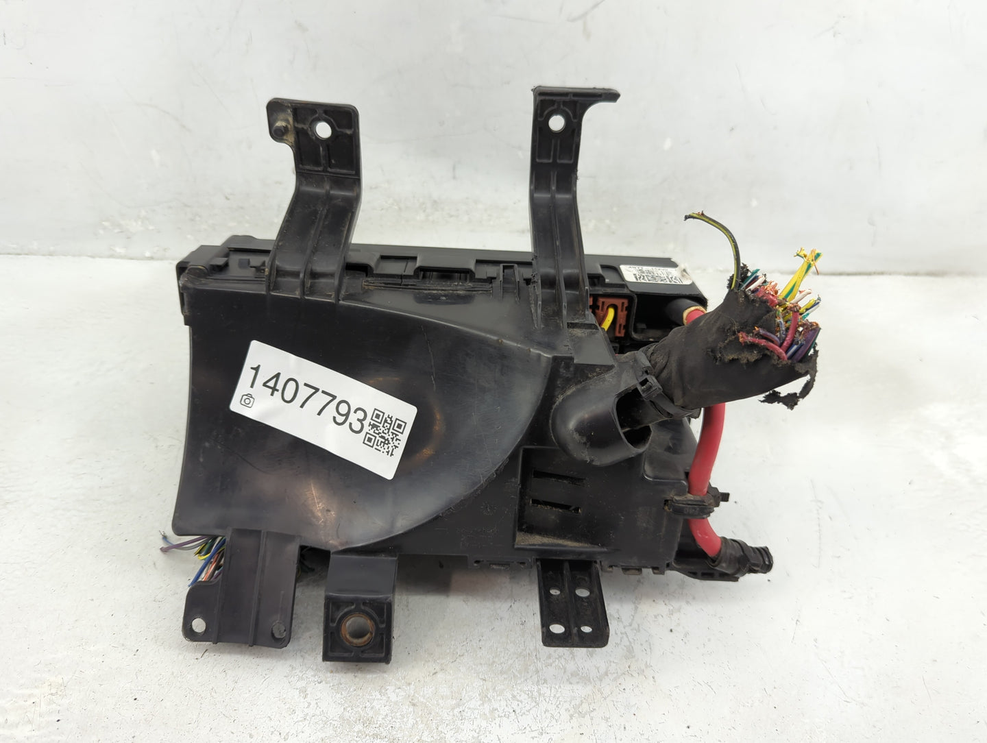 2010-2011 Mercury Milan Fusebox Fuse Box Panel Relay Module P/N:6E5T-14A003-AB Fits Fits 2010 2011 2012 OEM Used Auto Parts 