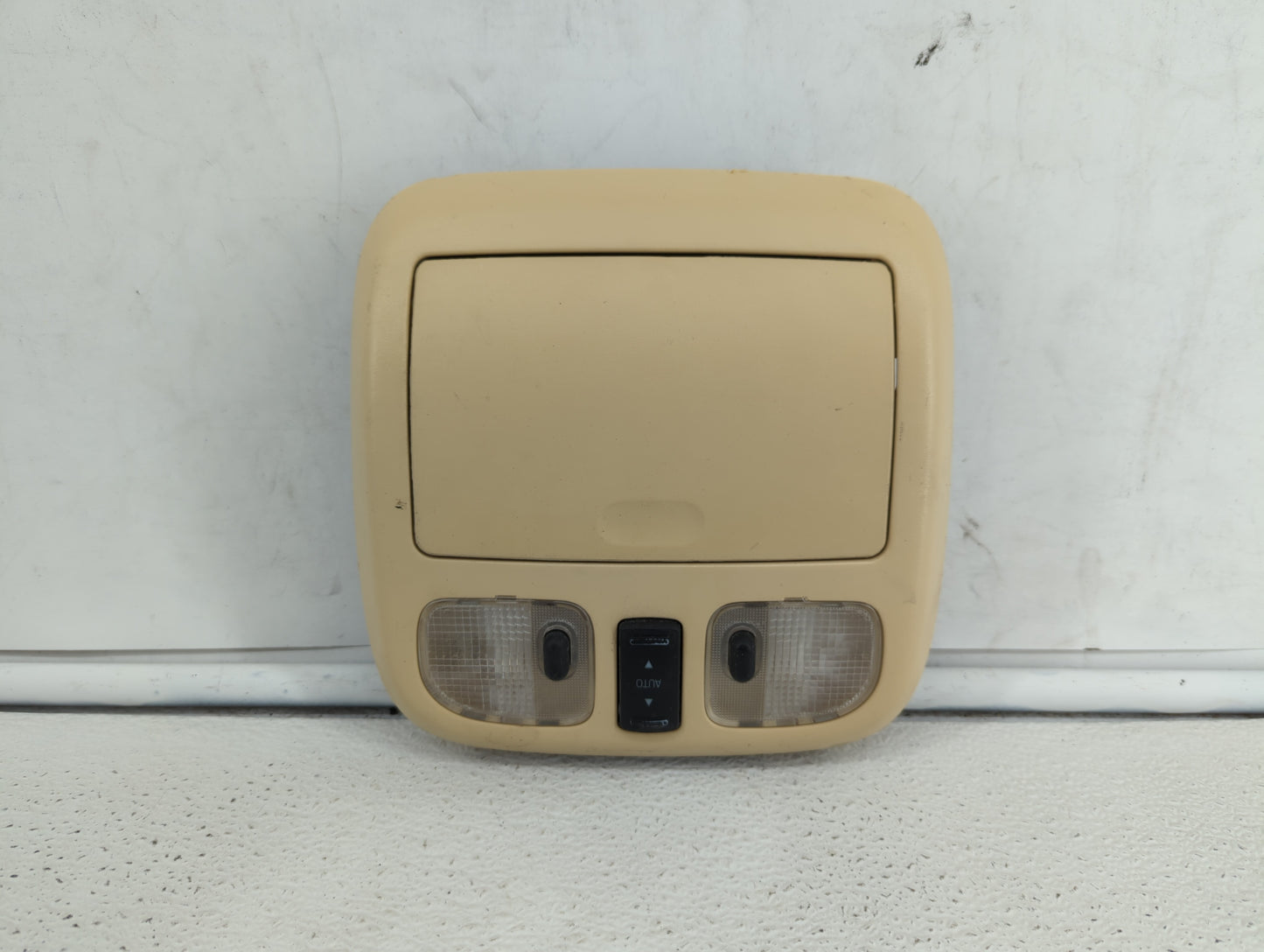 2010-2011 Mercury Milan Overhead Roof Console Tan - Oemusedautoparts1.com