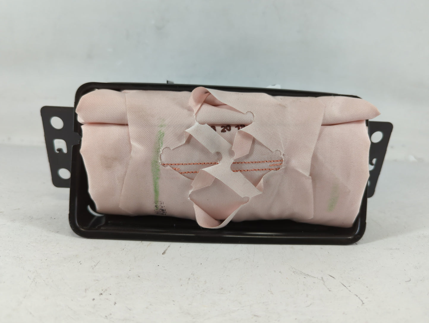 2010-2011 Mercury Milan Air Bag Passenger Right Dashboard Oem - Oemusedautoparts1.com