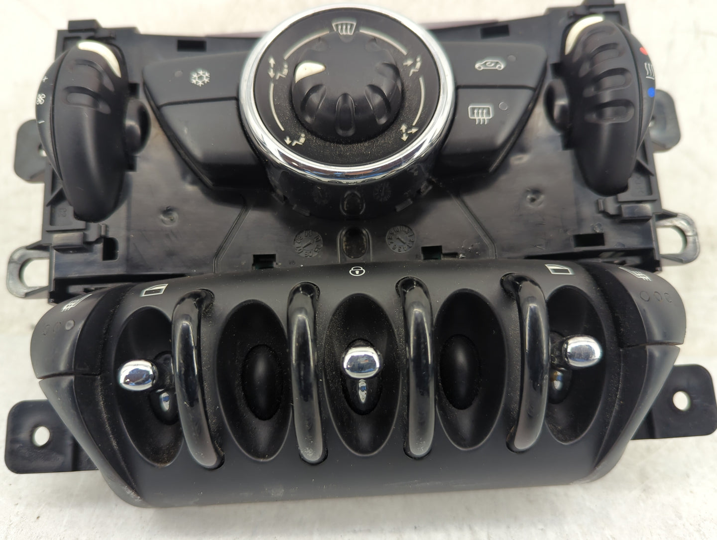 2011 Mini Clubman Climate Control Module Temperature AC/Heater Replacement P/N:3456172 Fits Fits 2012 2013 2014 OEM Used Aut