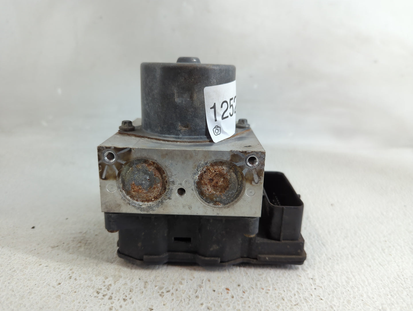 2011 Mini Cooper ABS Pump Control Module Replacement P/N:3451 6793932 01 Fits OEM Used Auto Parts - Oemusedautoparts1.com