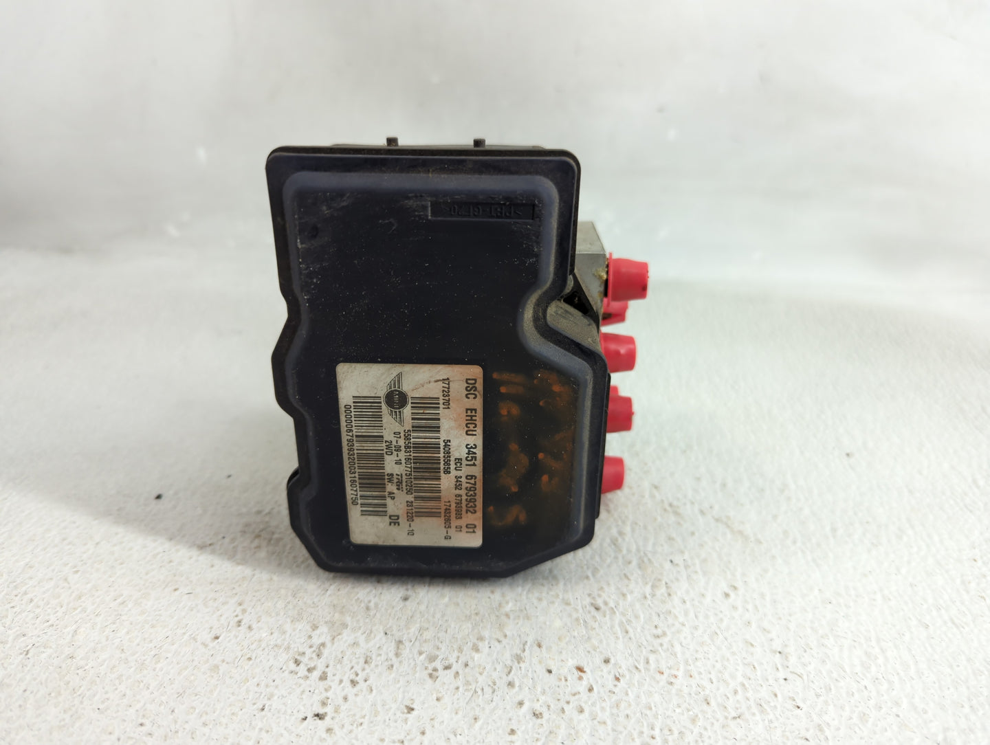 2011 Mini Cooper ABS Pump Control Module Replacement P/N:3451 6793932 01 Fits OEM Used Auto Parts - Oemusedautoparts1.com
