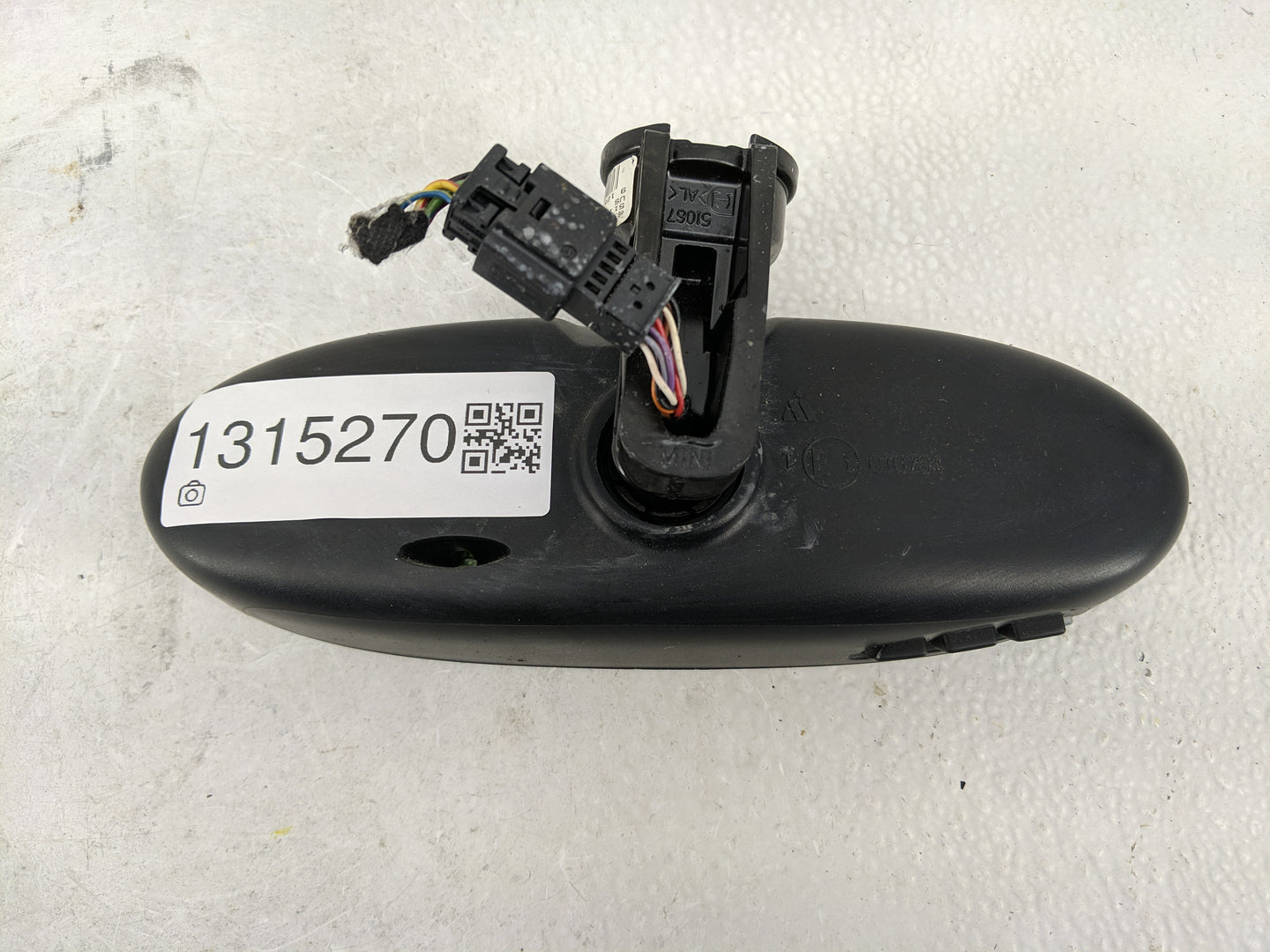 2011 Mini Cooper Interior Rear View Mirror Replacement OEM P/N:E1010784 Fits OEM Used Auto Parts - Oemusedautoparts1.com