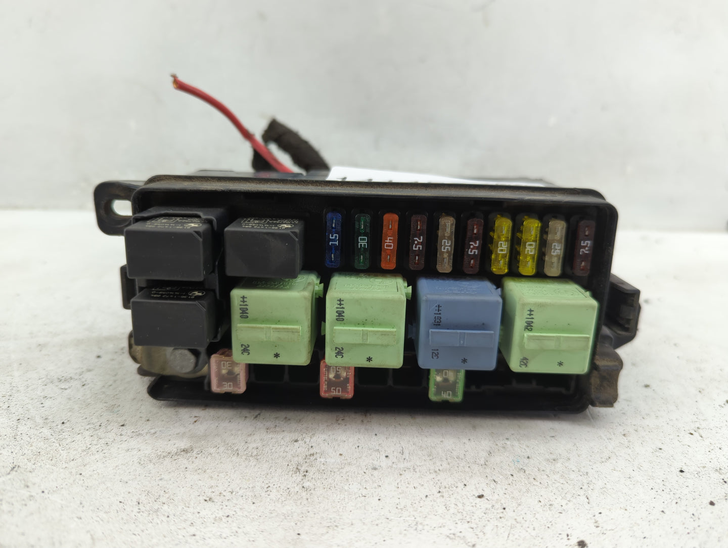 2010-2011 Mini Cooper Fusebox Fuse Box Panel Relay Module P/N:142664 10 9213374-01 Fits Fits 2010 2011 OEM Used Auto Parts -
