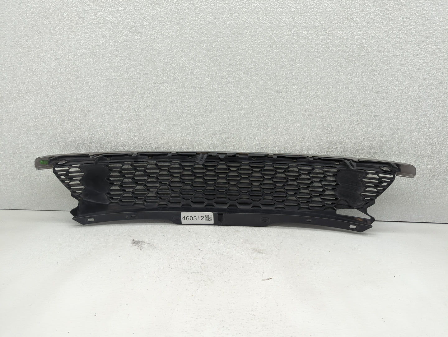 2011-2014 Mini Cooper Front Grille Bumper Not Included - Oemusedautoparts1.com