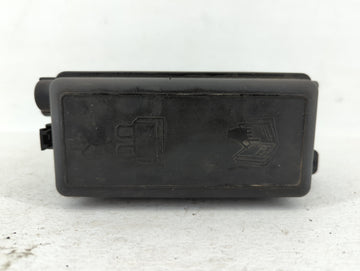 2010-2011 Mini Cooper Fusebox Fuse Box Panel Relay Module P/N:9240943 9213372, 3455527 Fits Fits 2010 2011 OEM Used Auto Par