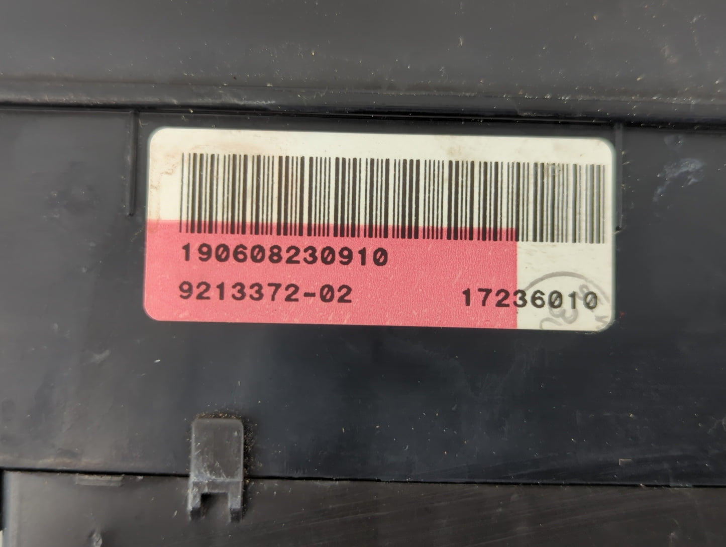 2011 Mini Cooper Fusebox Fuse Box Panel Relay Module P/N:9213372-02 Fits OEM Used Auto Parts - Oemusedautoparts1.com