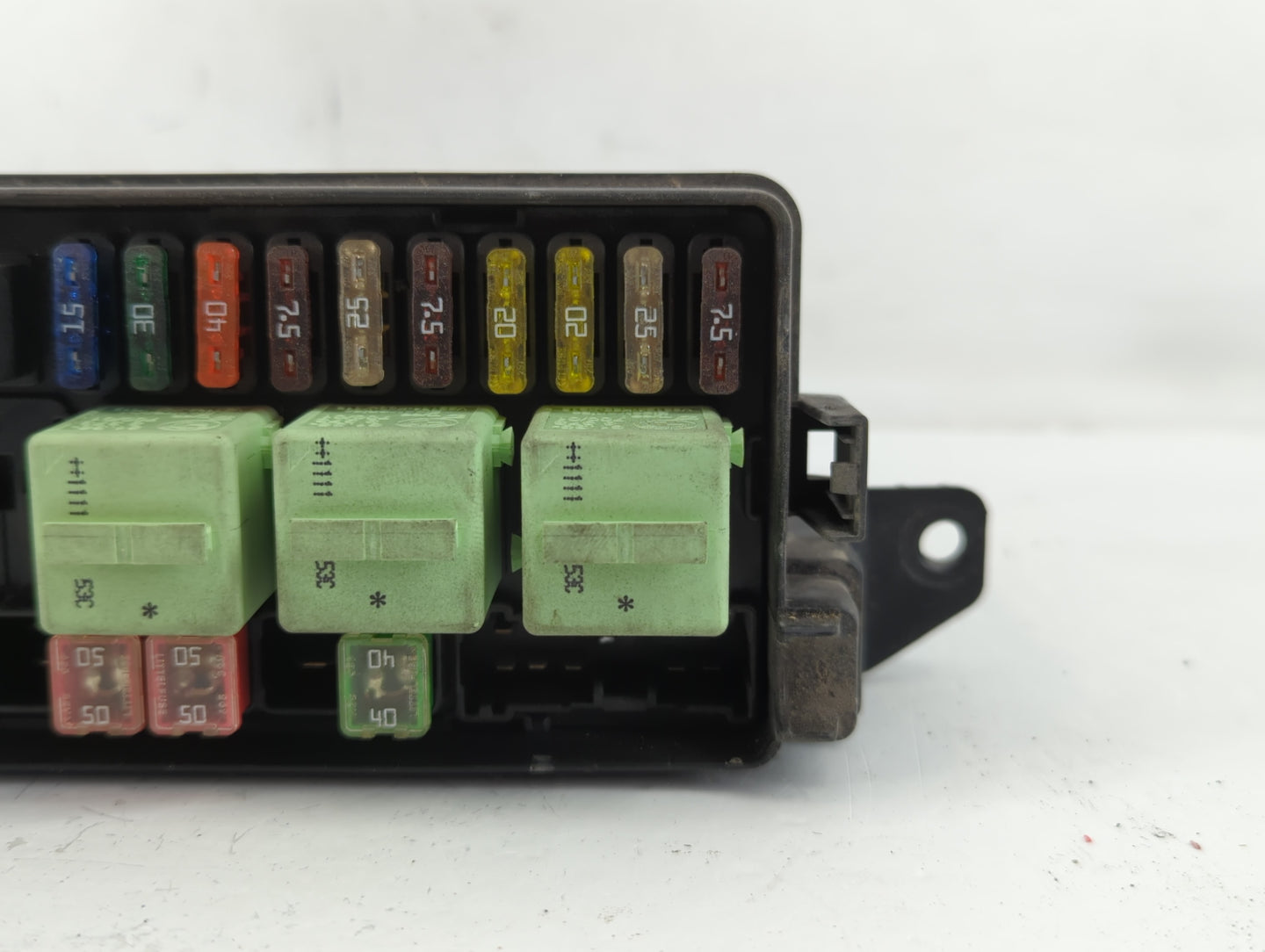 2010-2011 Mini Cooper Fusebox Fuse Box Panel Relay Module P/N:9240943-01 Fits Fits 2010 2011 OEM Used Auto Parts - Oemusedau