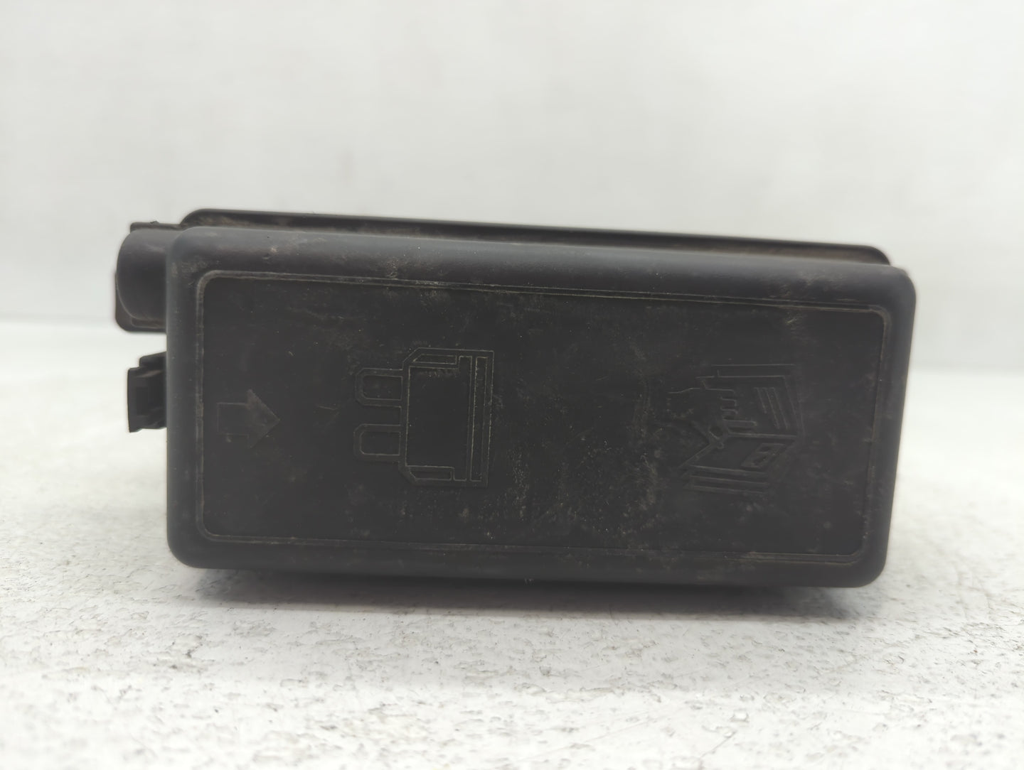 2011 Mini Cooper Clubman Fusebox Fuse Box Panel Relay Module P/N:9213372-02 17236010, 031811031110 Fits Fits 2010 OEM Used A