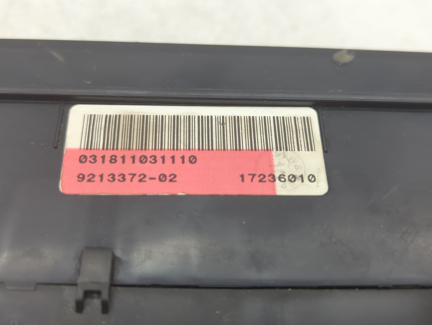2011 Mini Cooper Clubman Fusebox Fuse Box Panel Relay Module P/N:9213372-02 17236010, 031811031110 Fits Fits 2010 OEM Used A