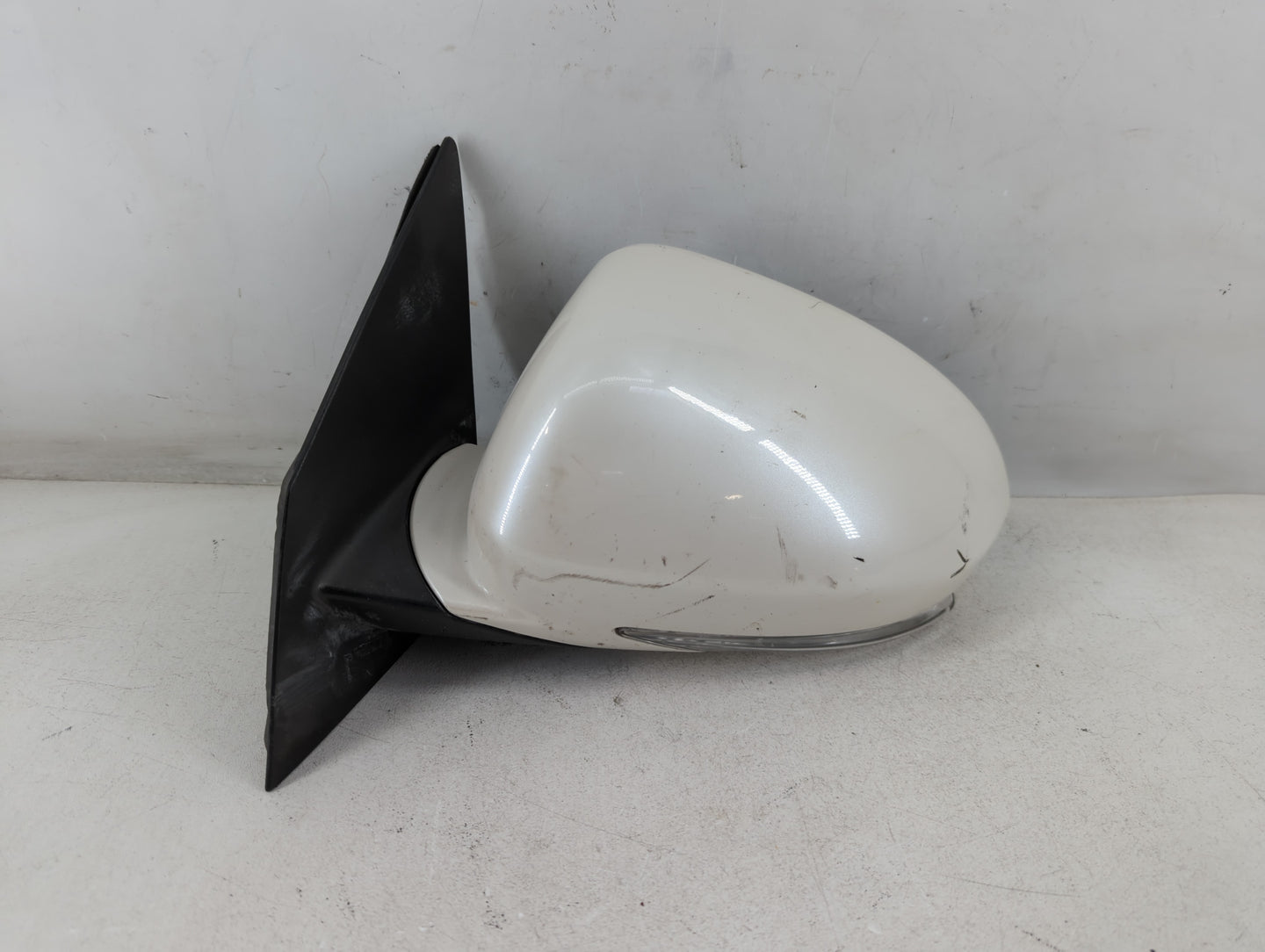 2011 Mini Cooper Countryman Driver Side View Mirror - Left Door Mirror OEM Used - Oemusedautoparts1.com