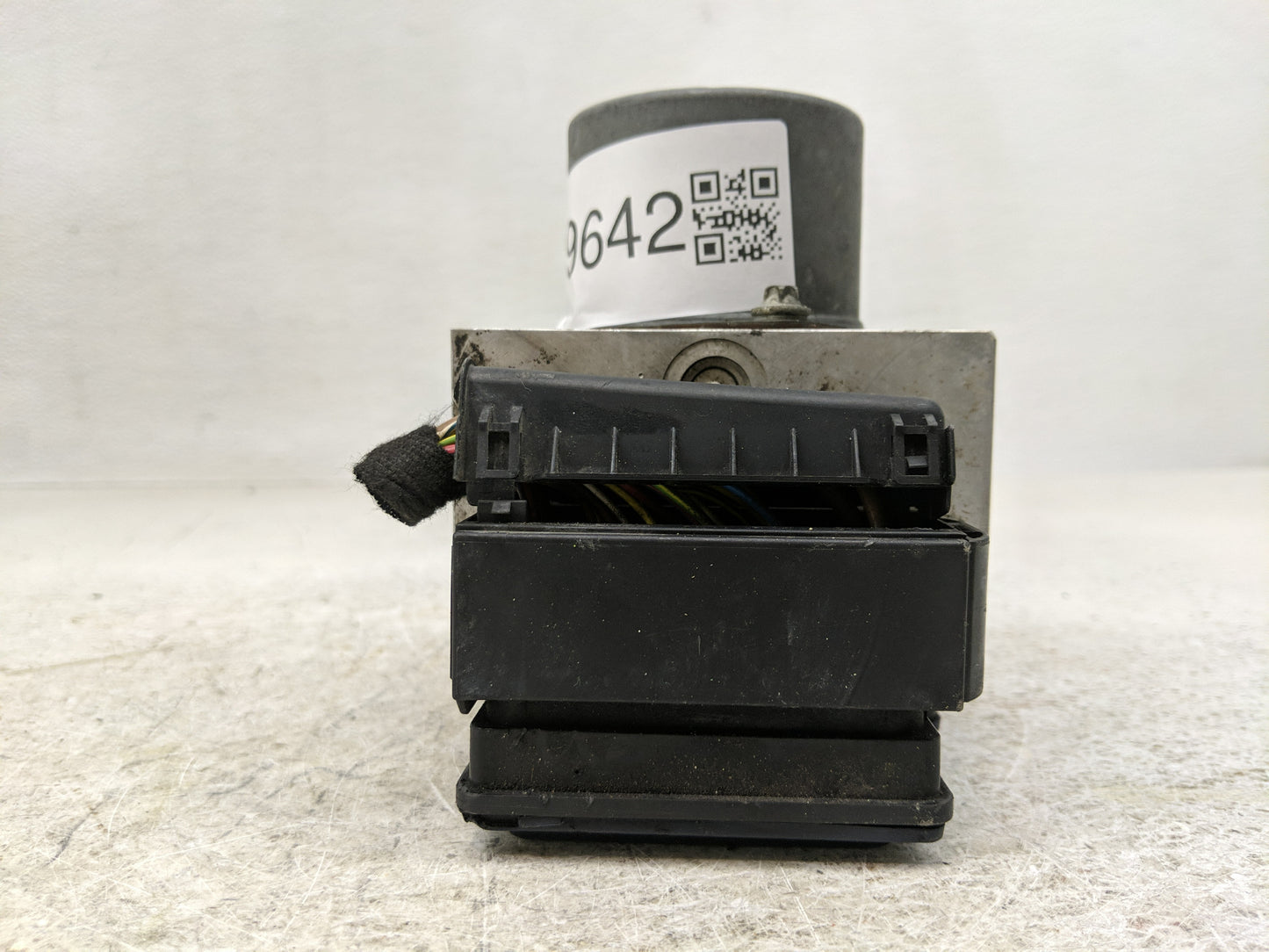 2011-2012 Mini Cooper Countryman ABS Pump Control Module Replacement P/N:54085585E 3451 9807162 01 Fits Fits 2011 2012 OEM U