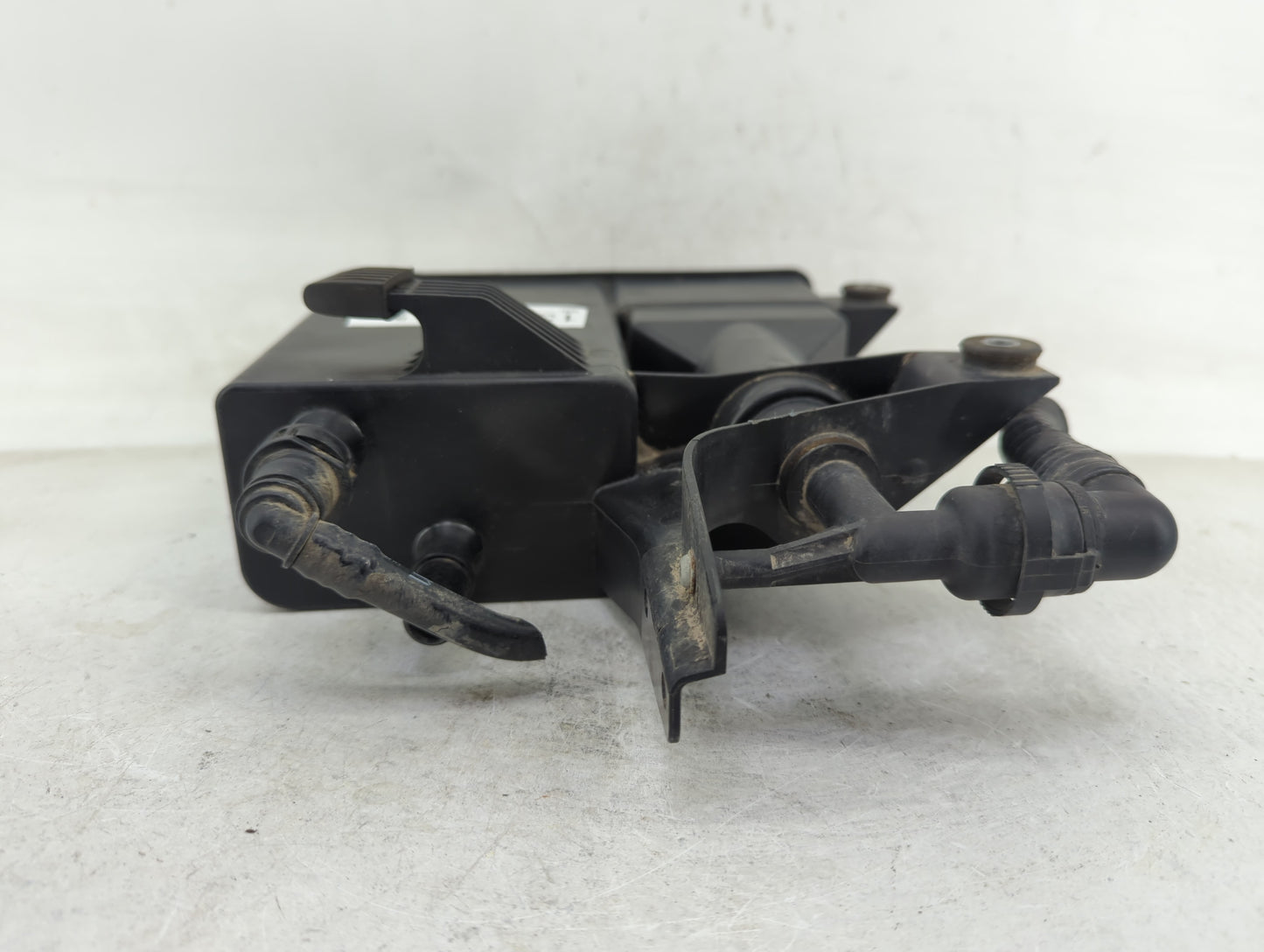 2011 Mini Cooper Countryman Fuel Vapor Charcoal Canister 1357951 - Oemusedautoparts1.com