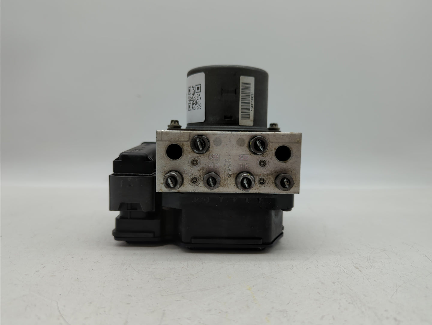 2011 Mini Cooper Countryman ABS Pump Control Module Replacement P/N:6793932 Fits OEM Used Auto Parts - Oemusedautoparts1.com