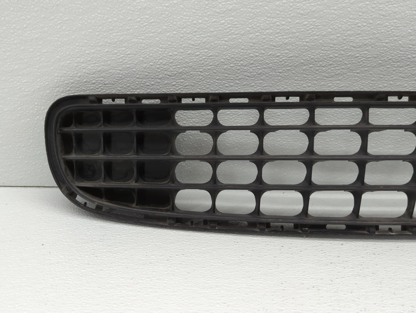 2011-2016 Mini Cooper Countryman Front Grille Bumper Not Included - Oemusedautoparts1.com