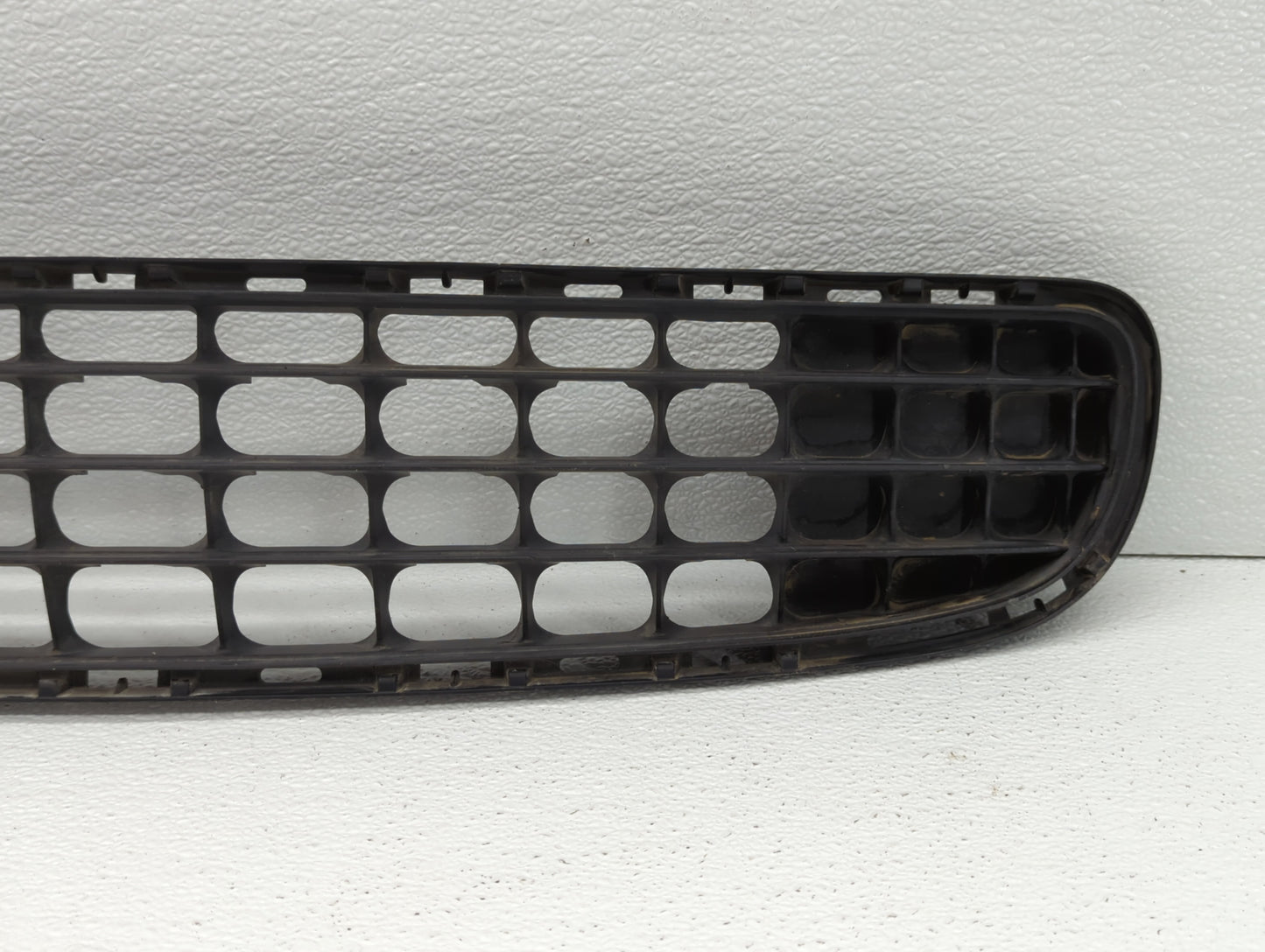 2011-2016 Mini Cooper Countryman Front Grille Bumper Not Included - Oemusedautoparts1.com